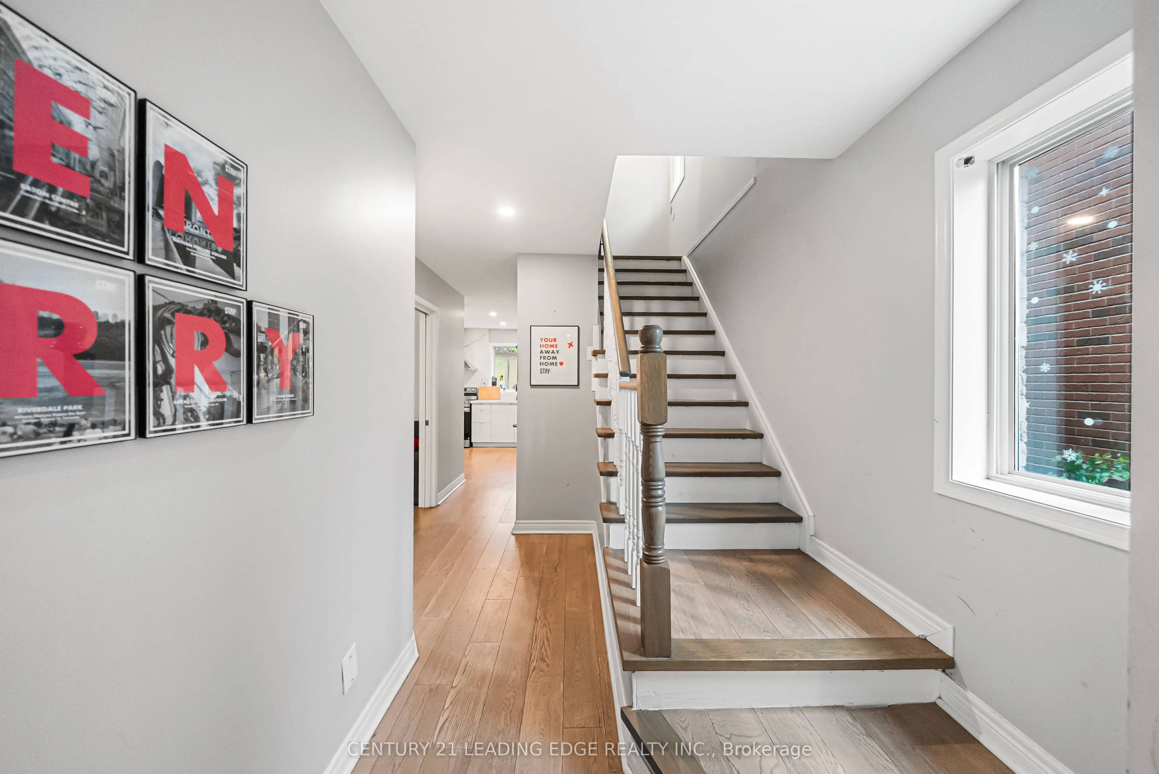 527 Glengarry Avenue