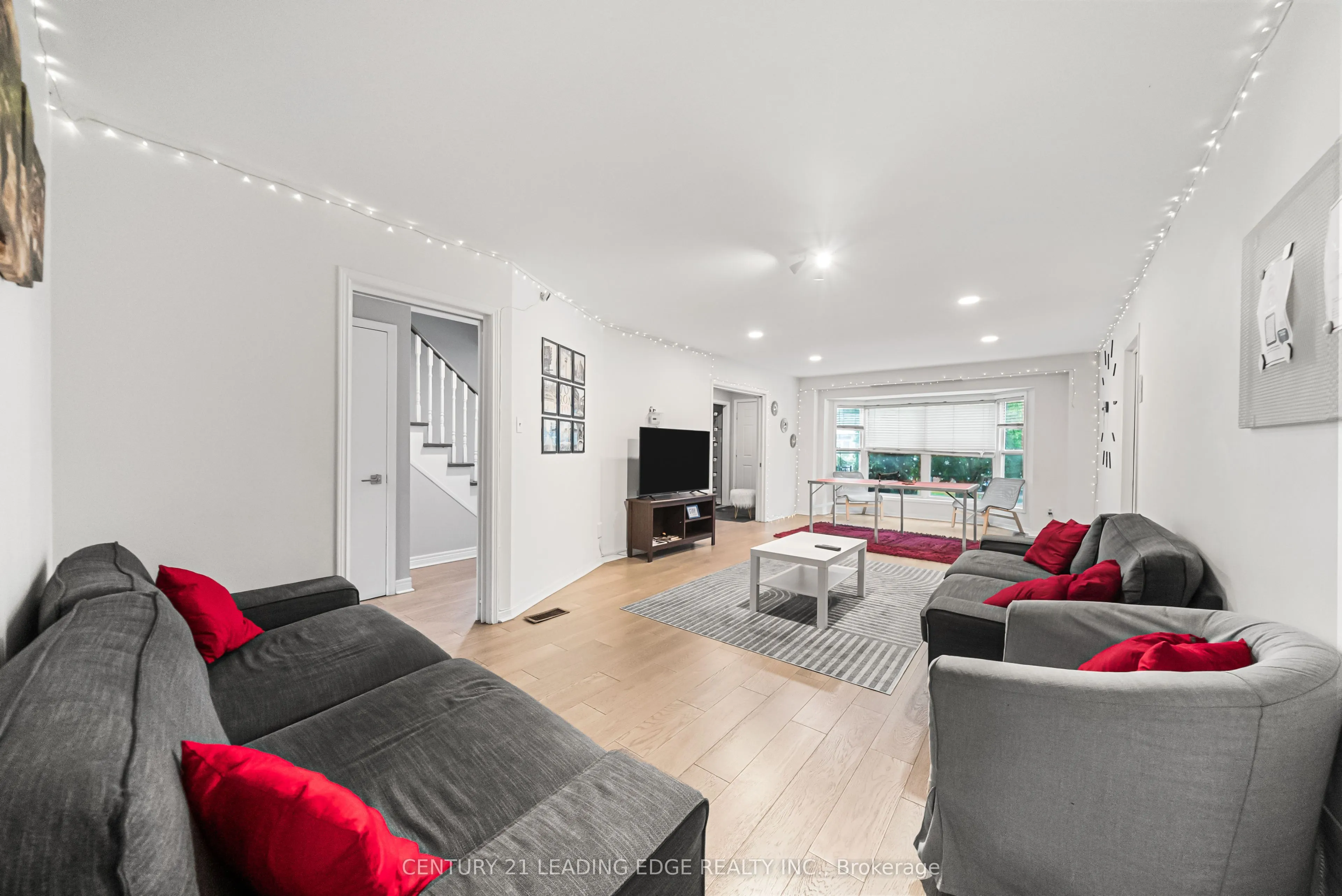 527 Glengarry Avenue