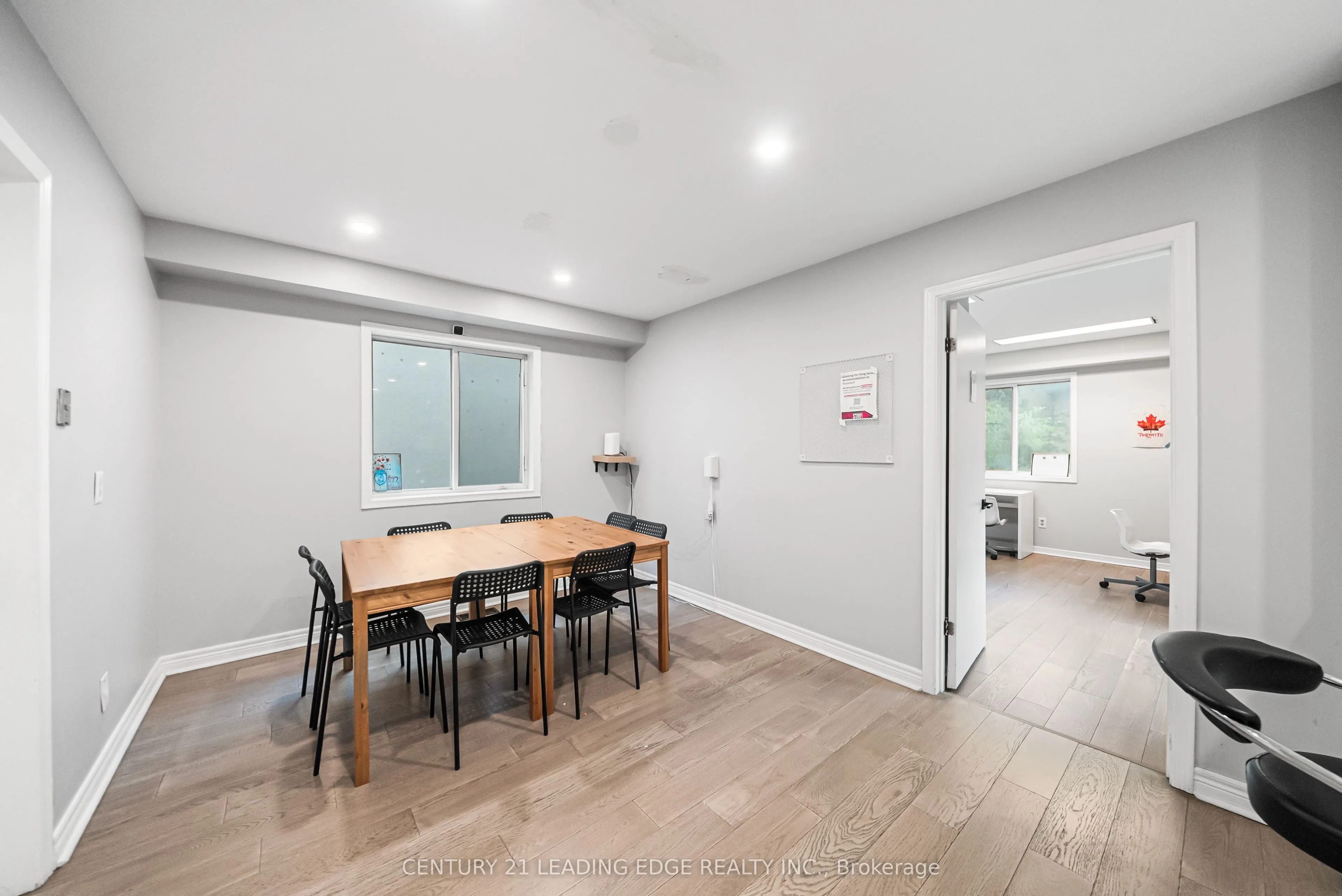 527 Glengarry Avenue