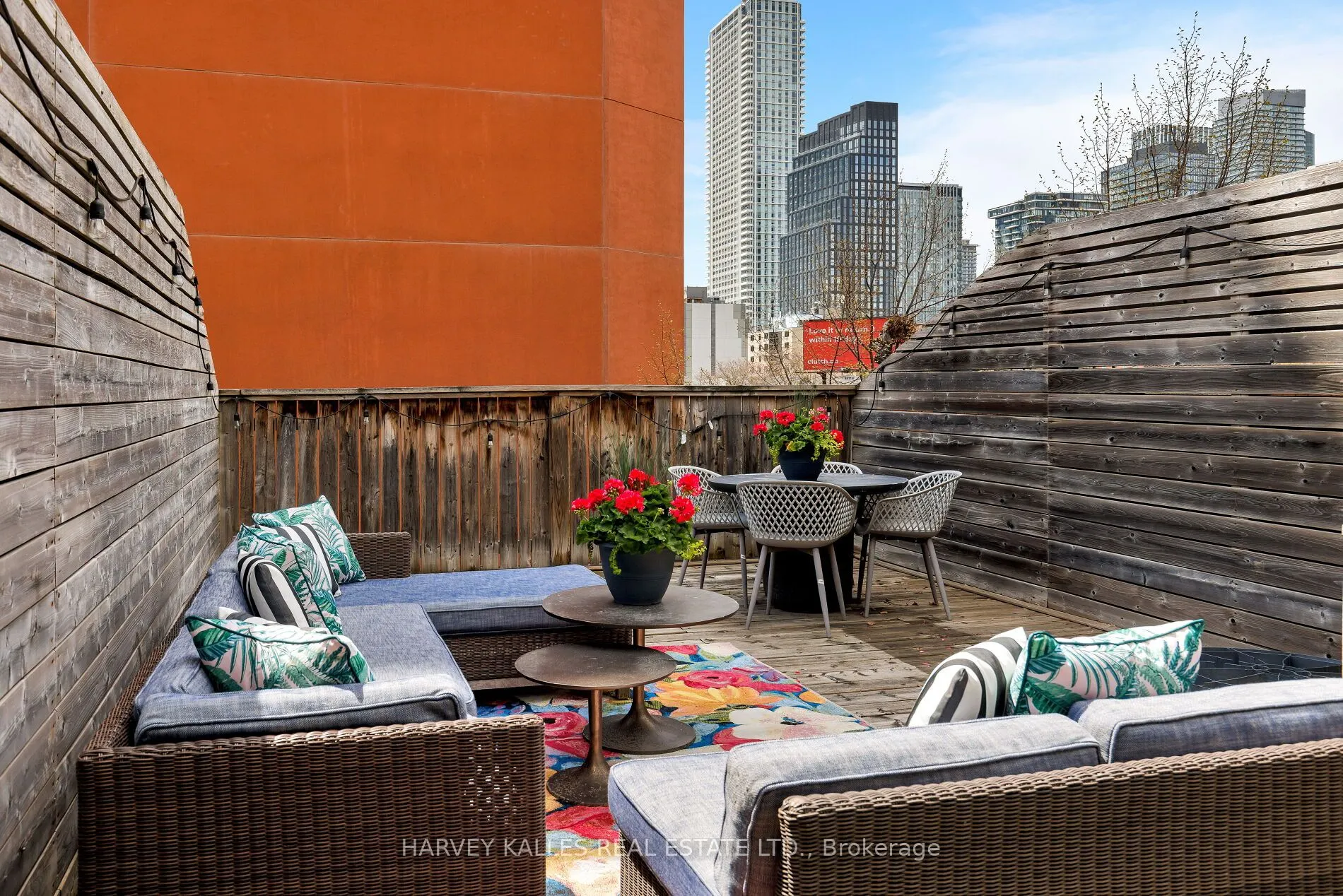 287 Richmond Street E #304