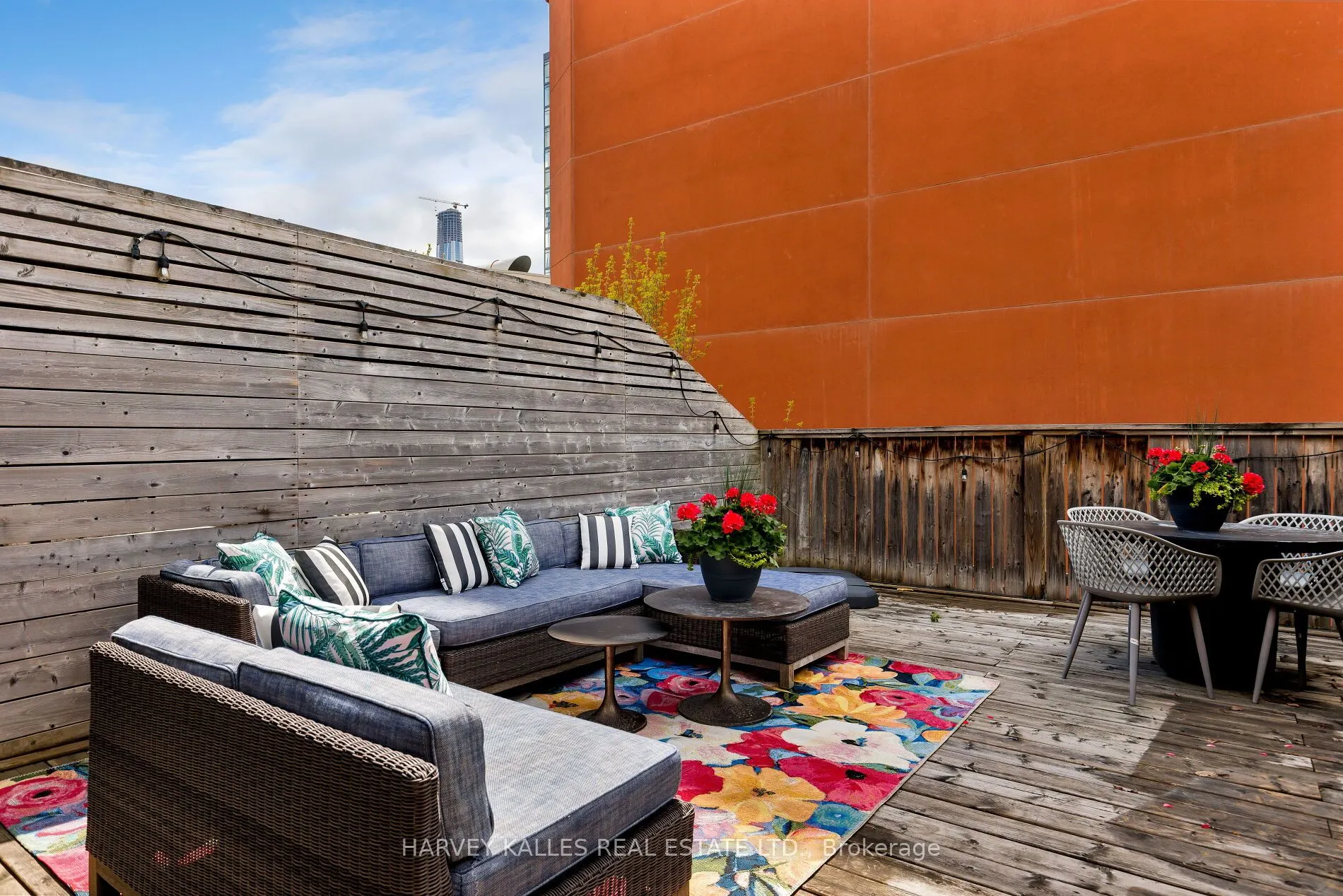 287 Richmond Street E #304