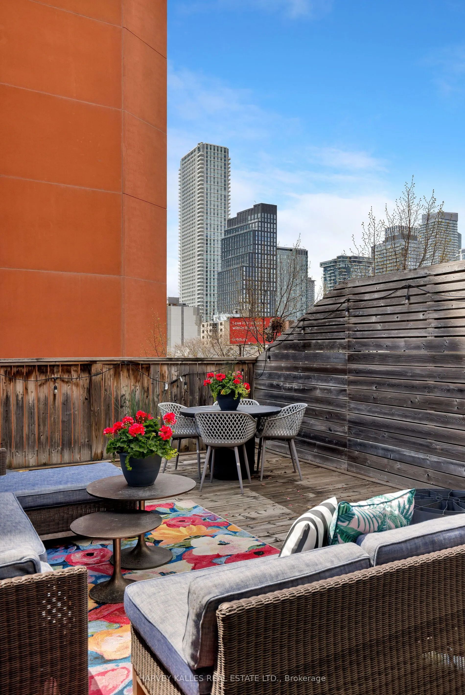 287 Richmond Street E #304