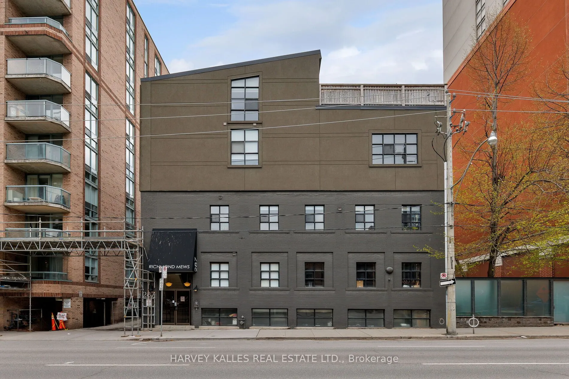 287 Richmond Street E #304