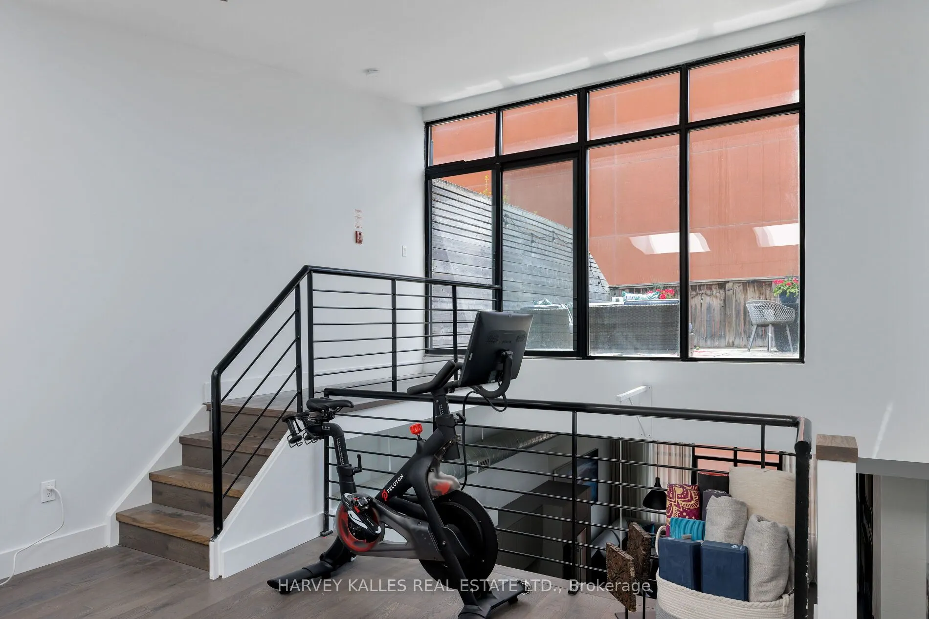 287 Richmond Street E #304