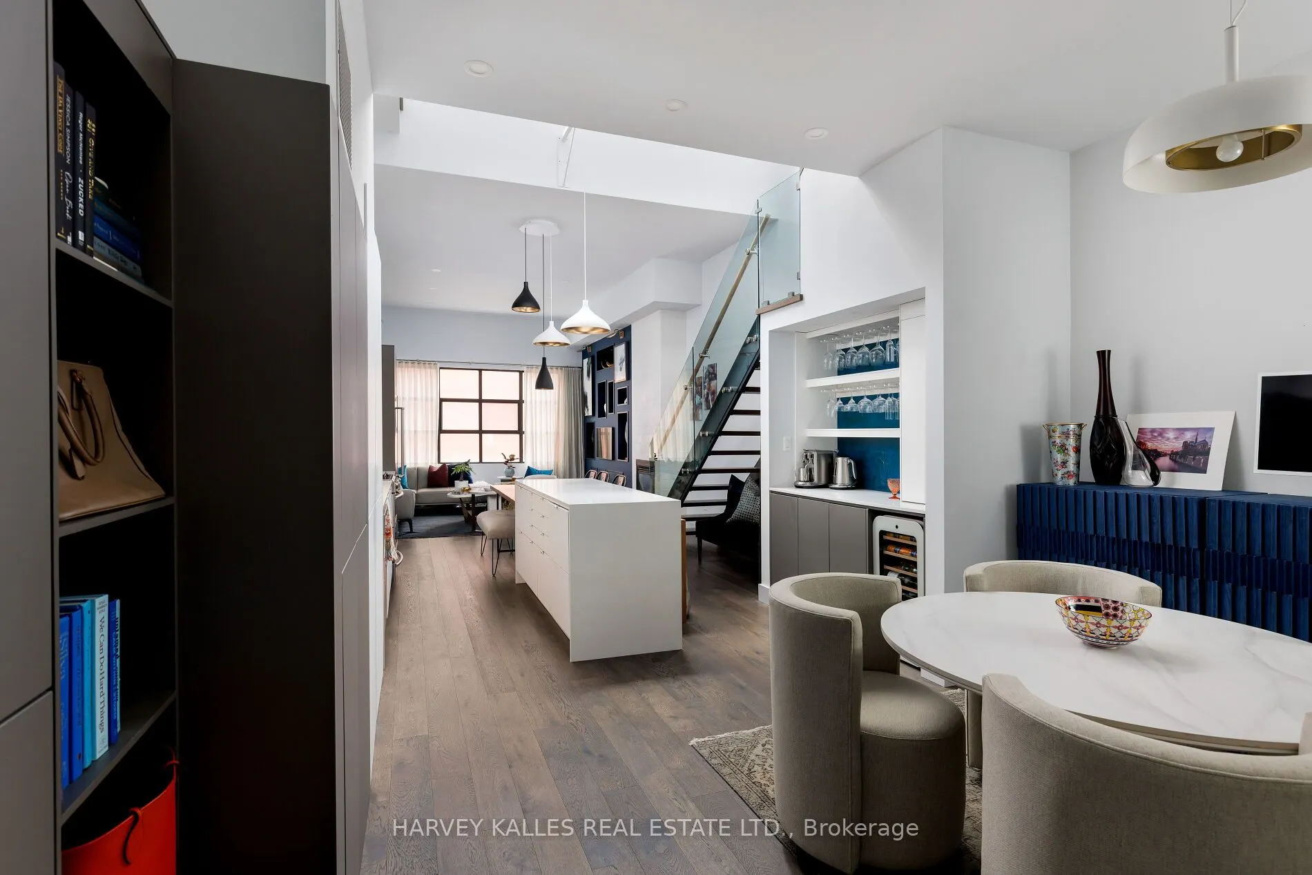 287 Richmond Street E #304