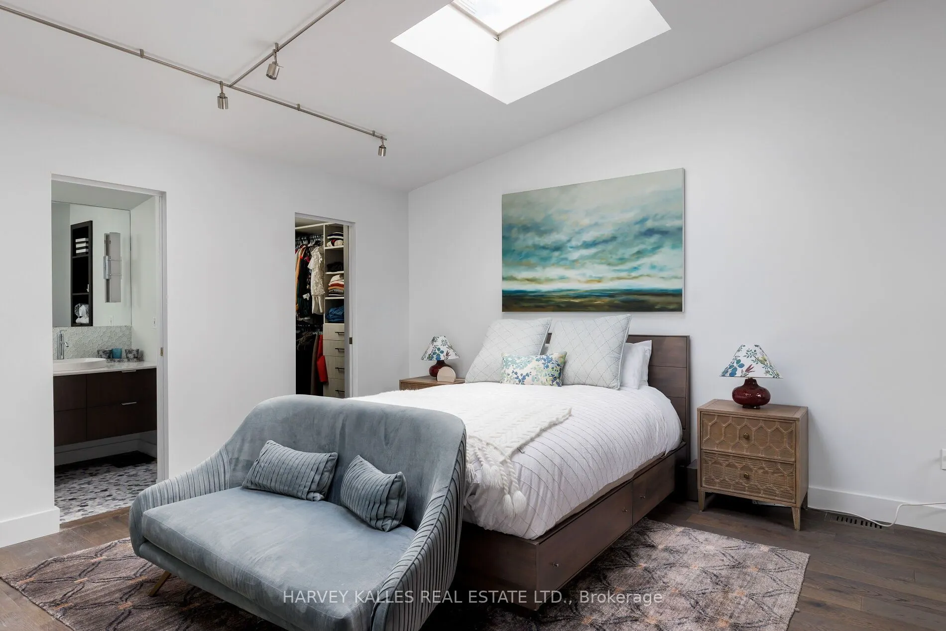 287 Richmond Street E #304