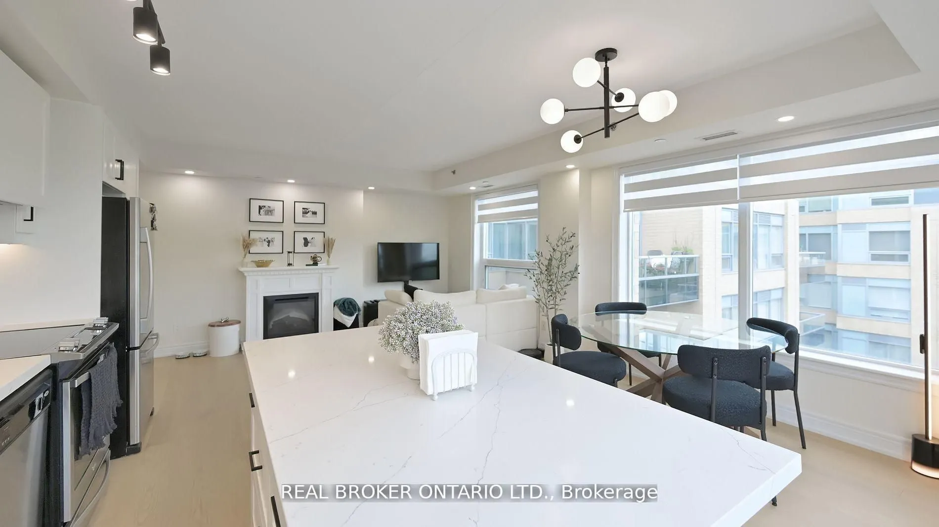 701 Sheppard Avenue W #415