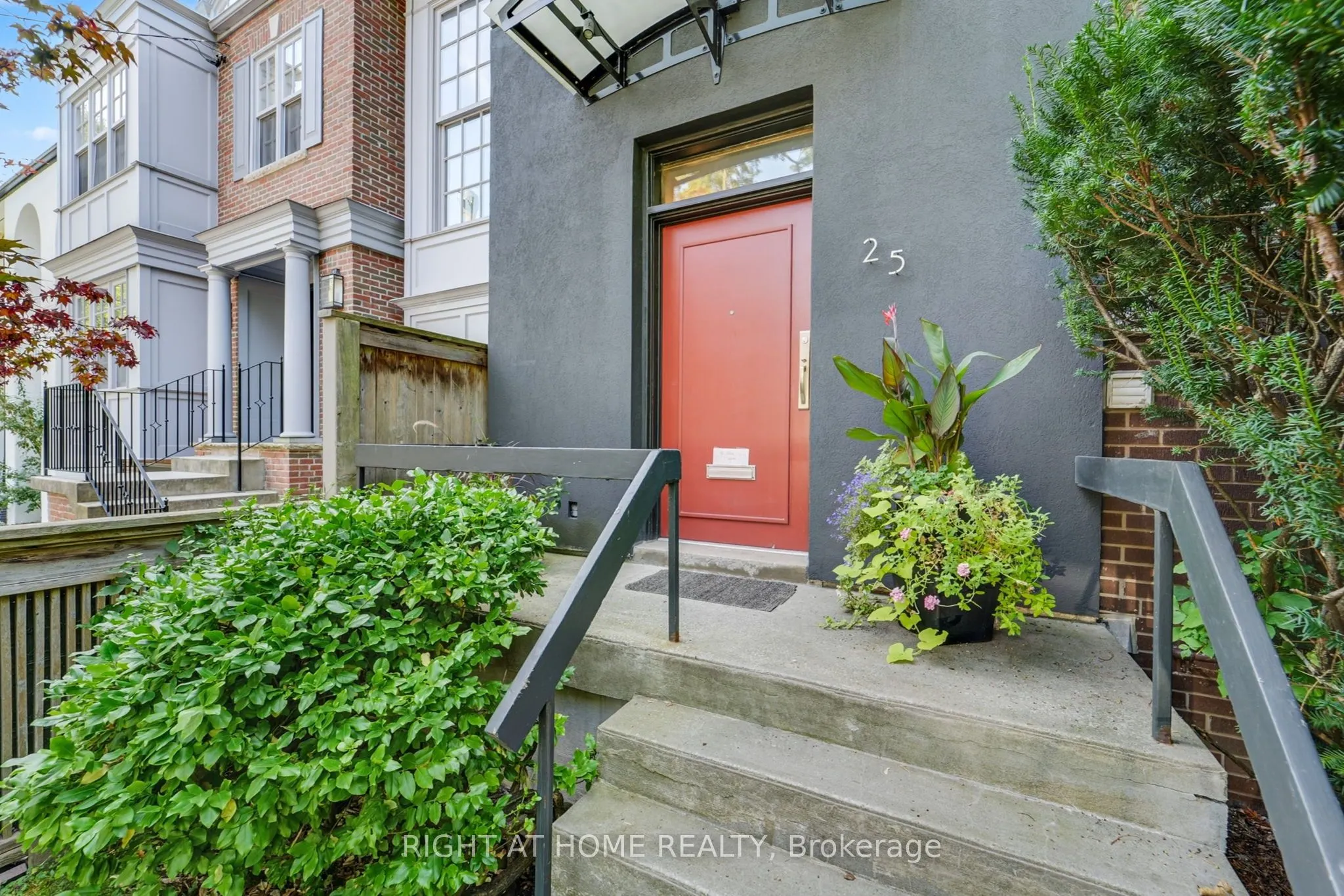 25 Clarendon Avenue