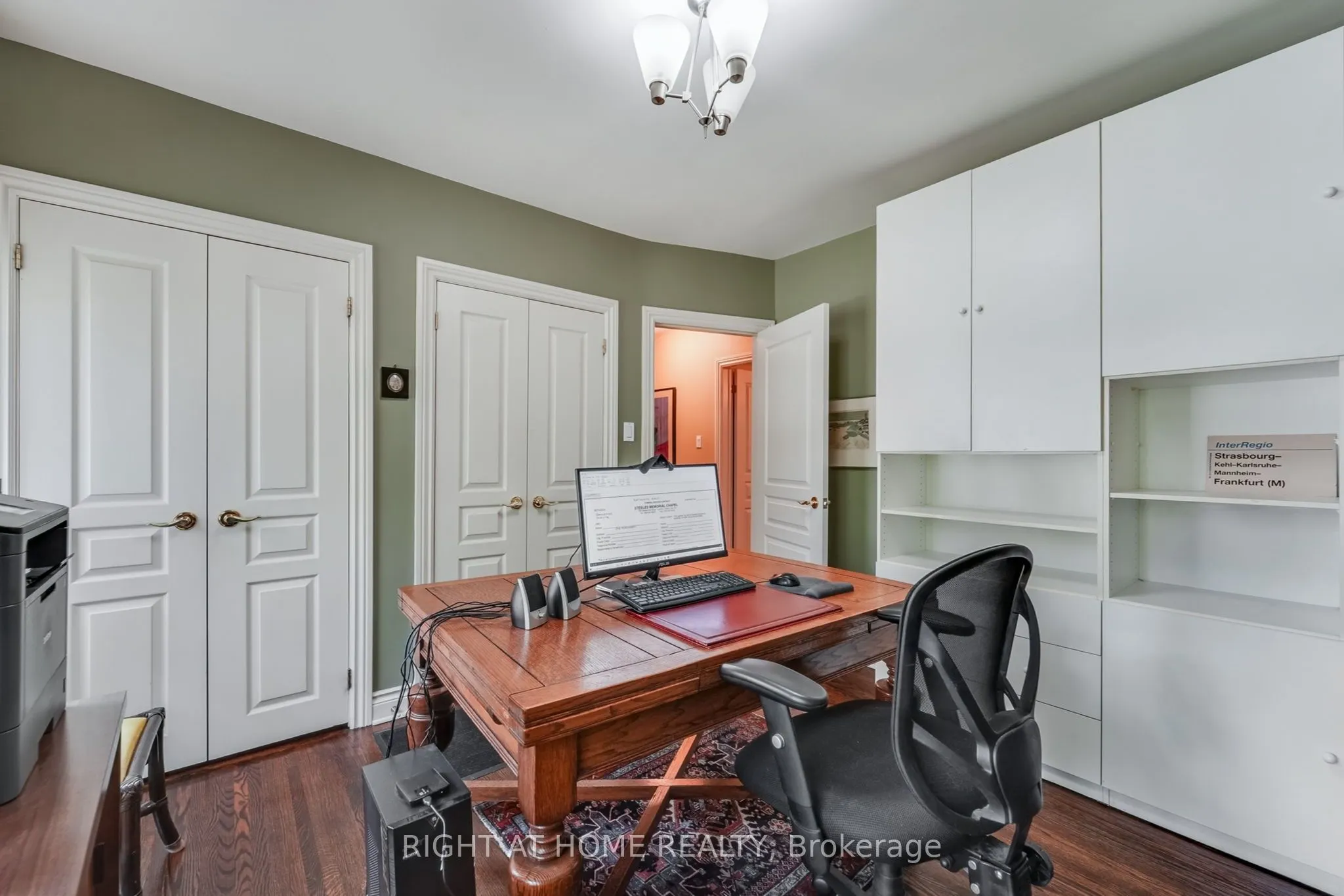 25 Clarendon Avenue