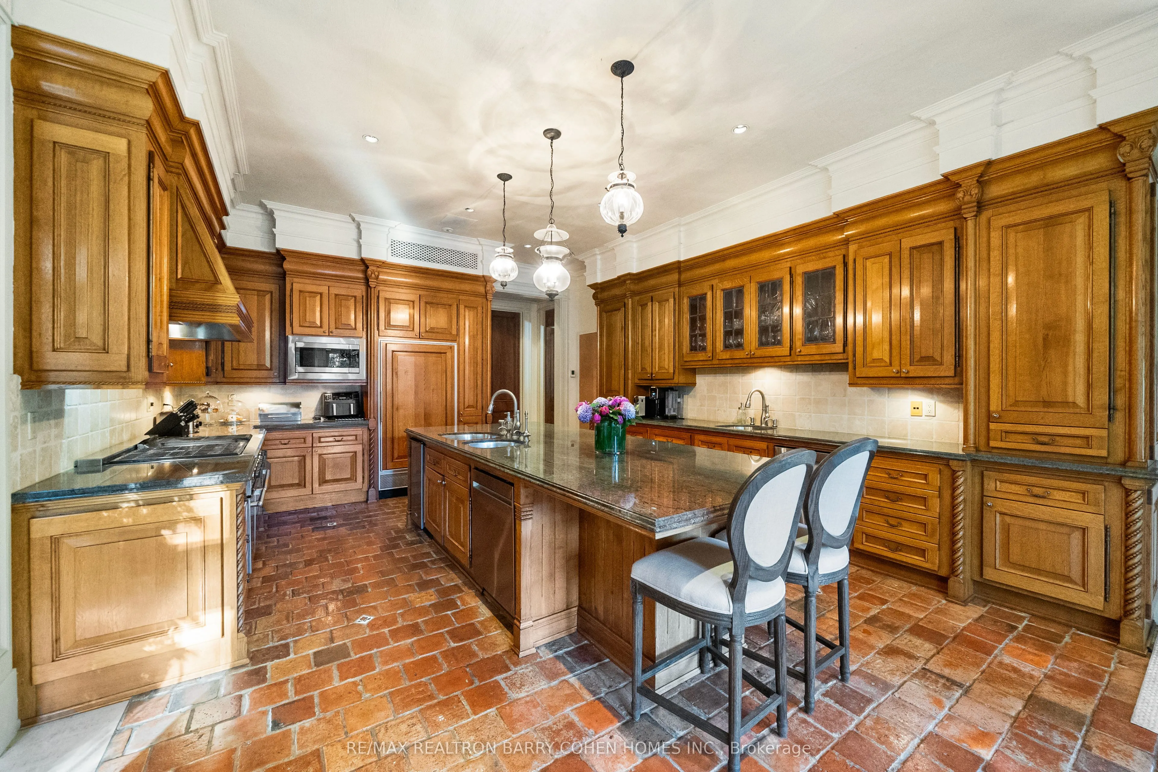 85 The Bridle Path