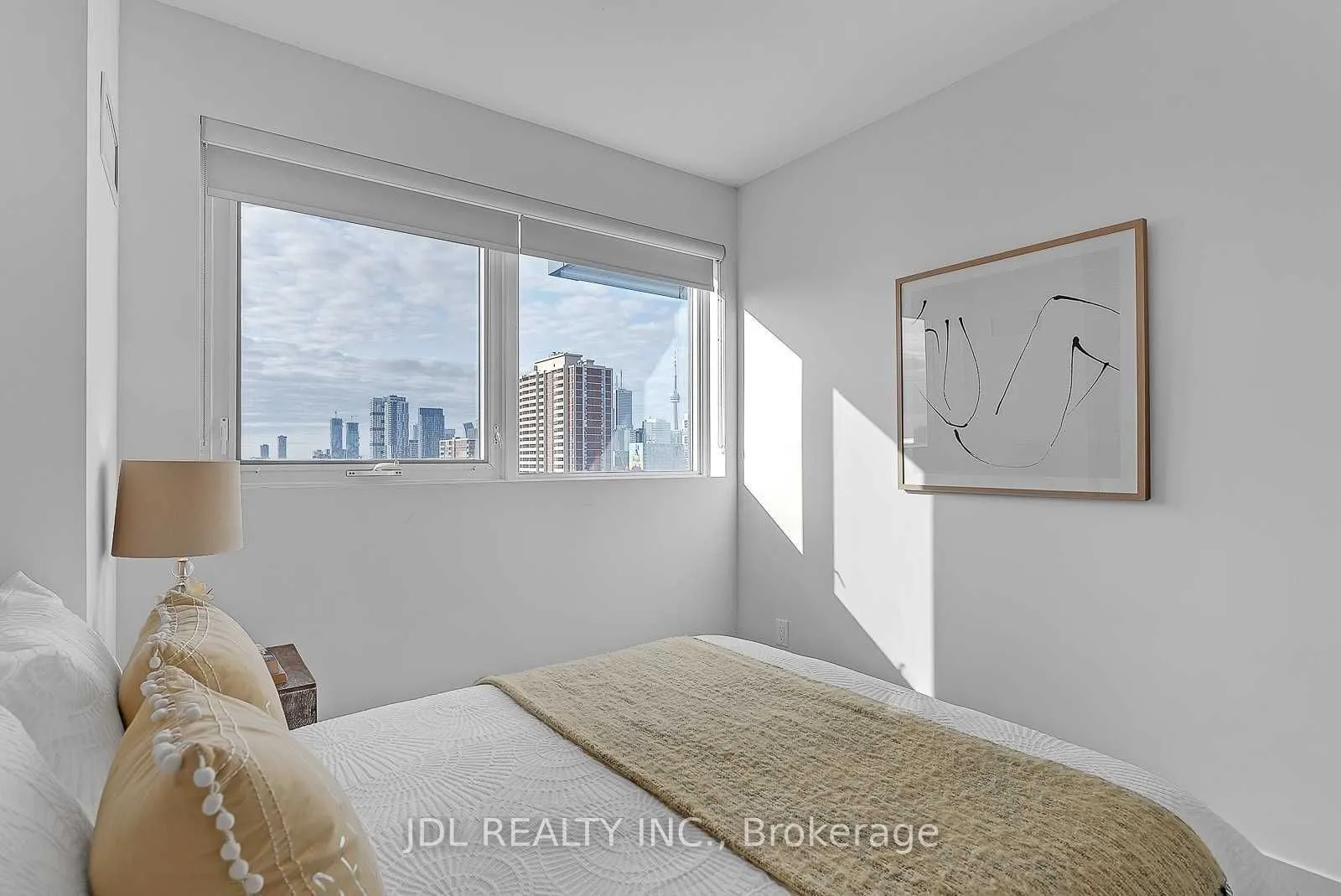 159 Wellesley Street E #1308