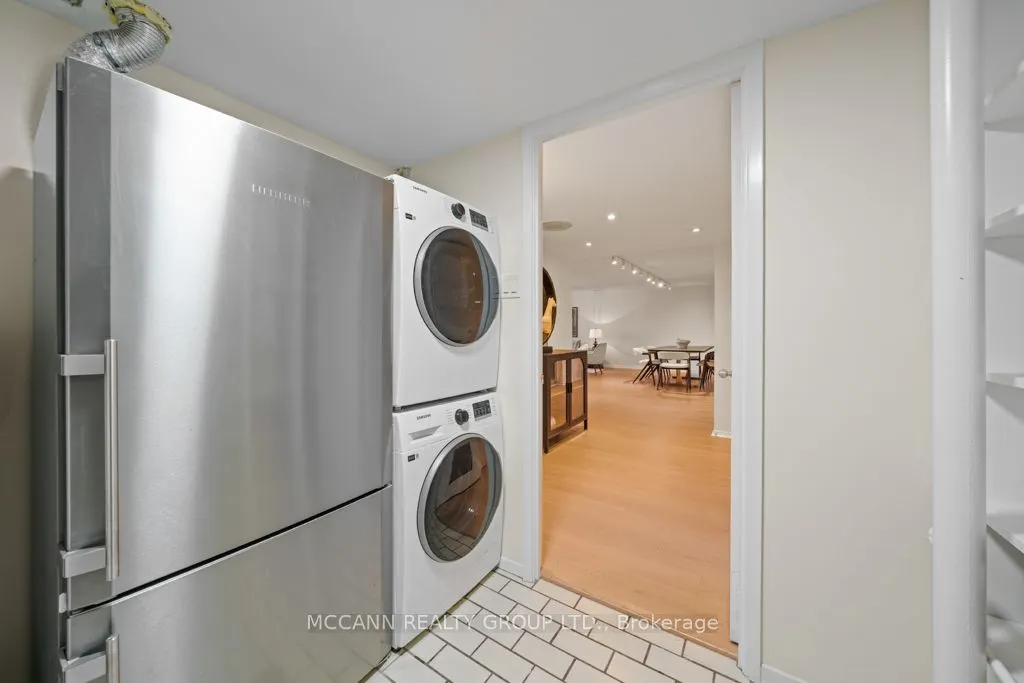 360 Bloor Street E #301
