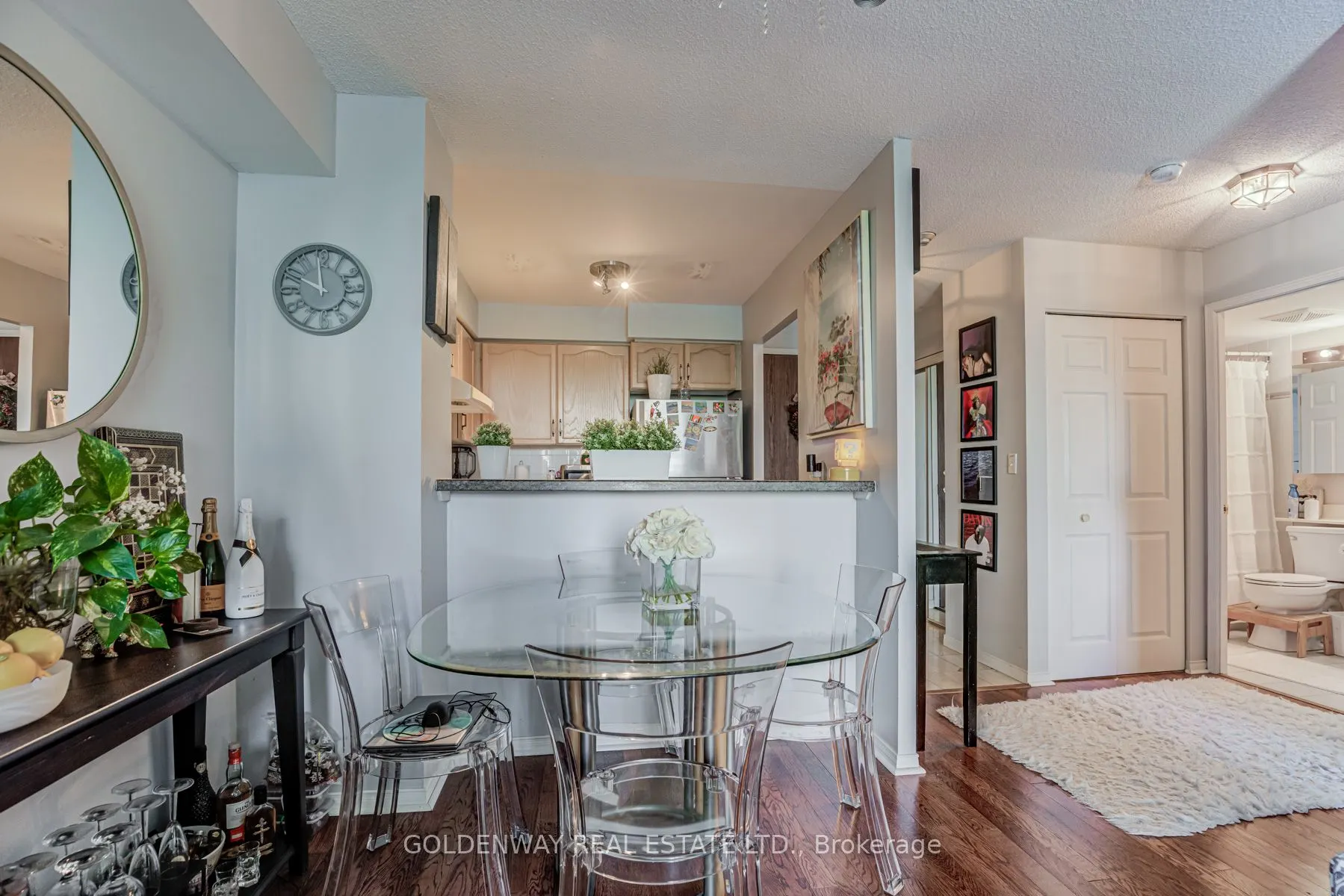 18 Pemberton Avenue #402