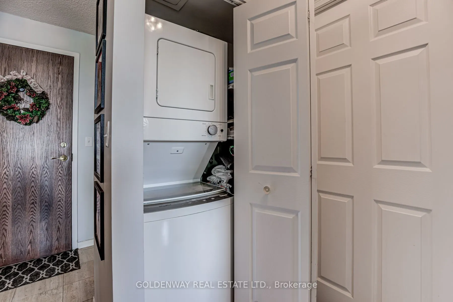 18 Pemberton Avenue #402