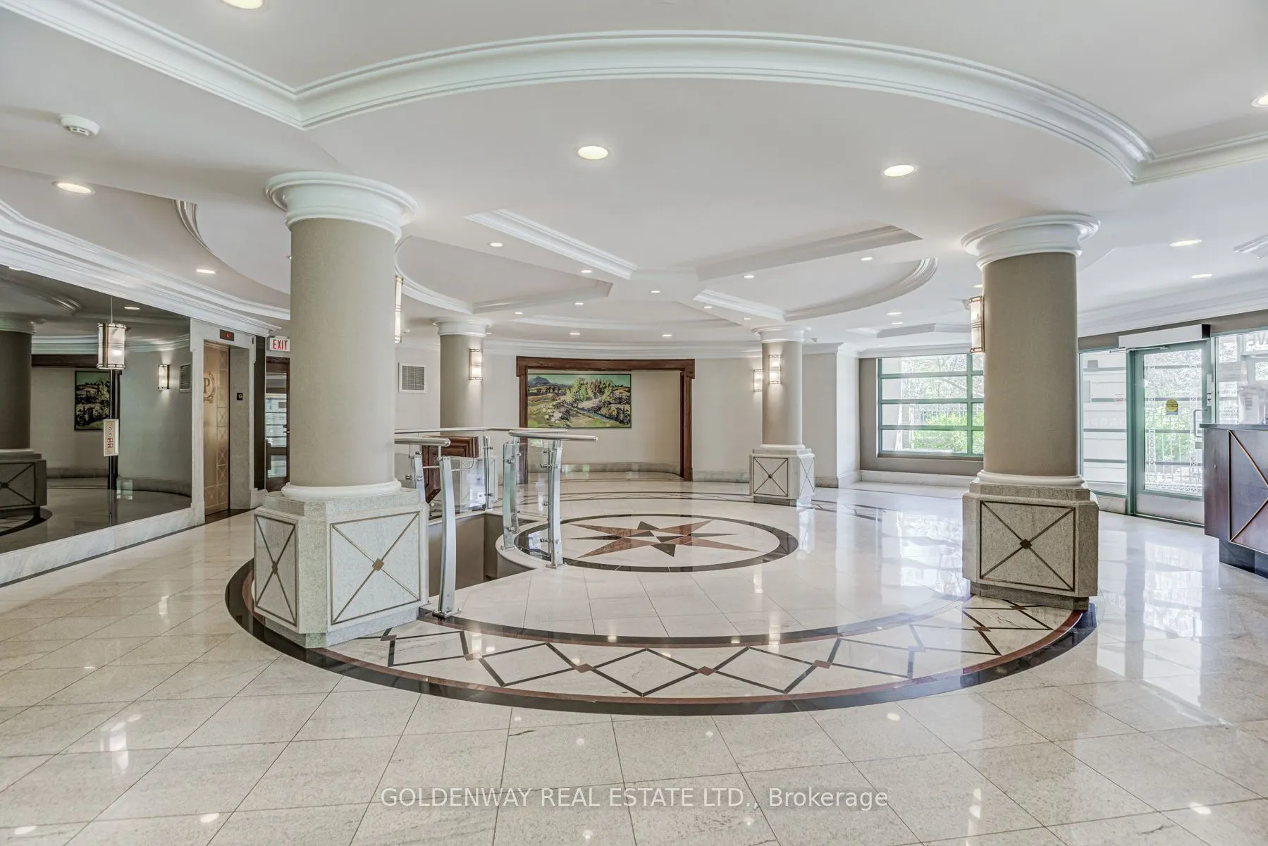 18 Pemberton Avenue #402