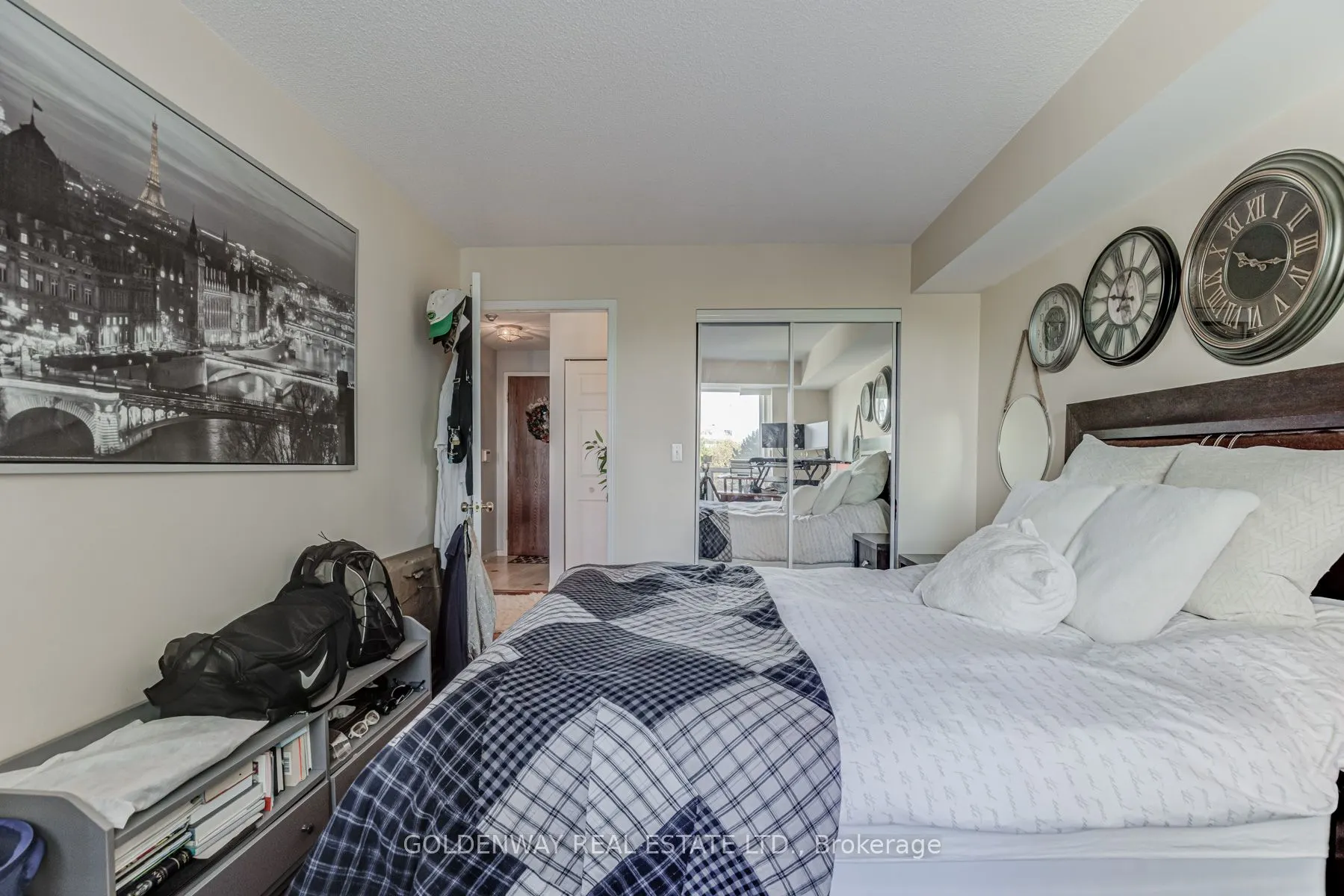 18 Pemberton Avenue #402