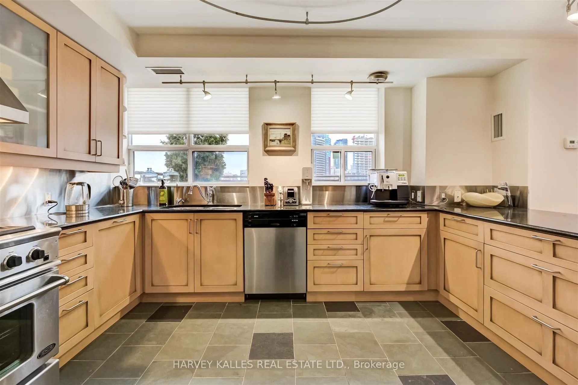 99 Avenue Road #708