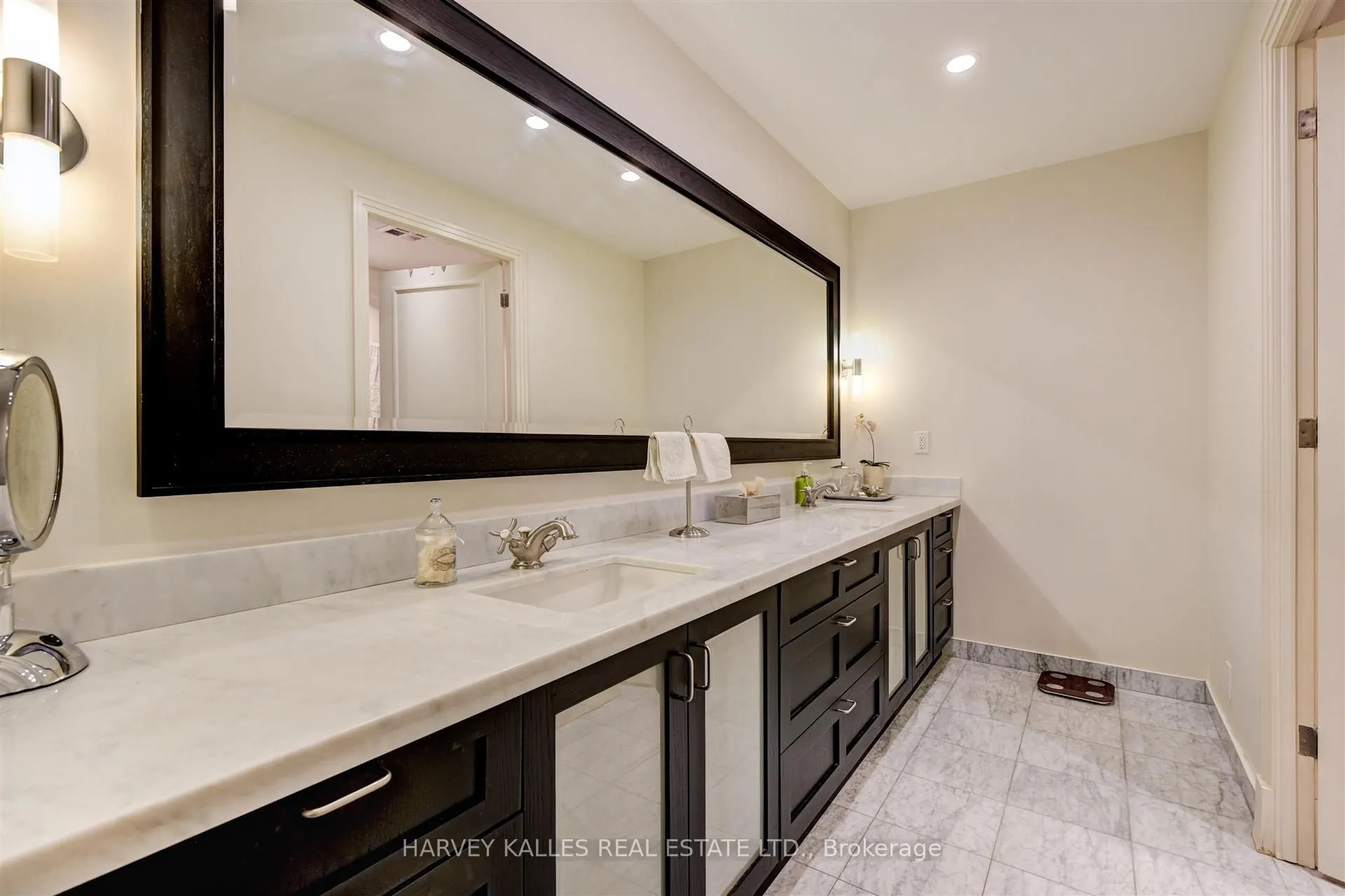 99 Avenue Road #708
