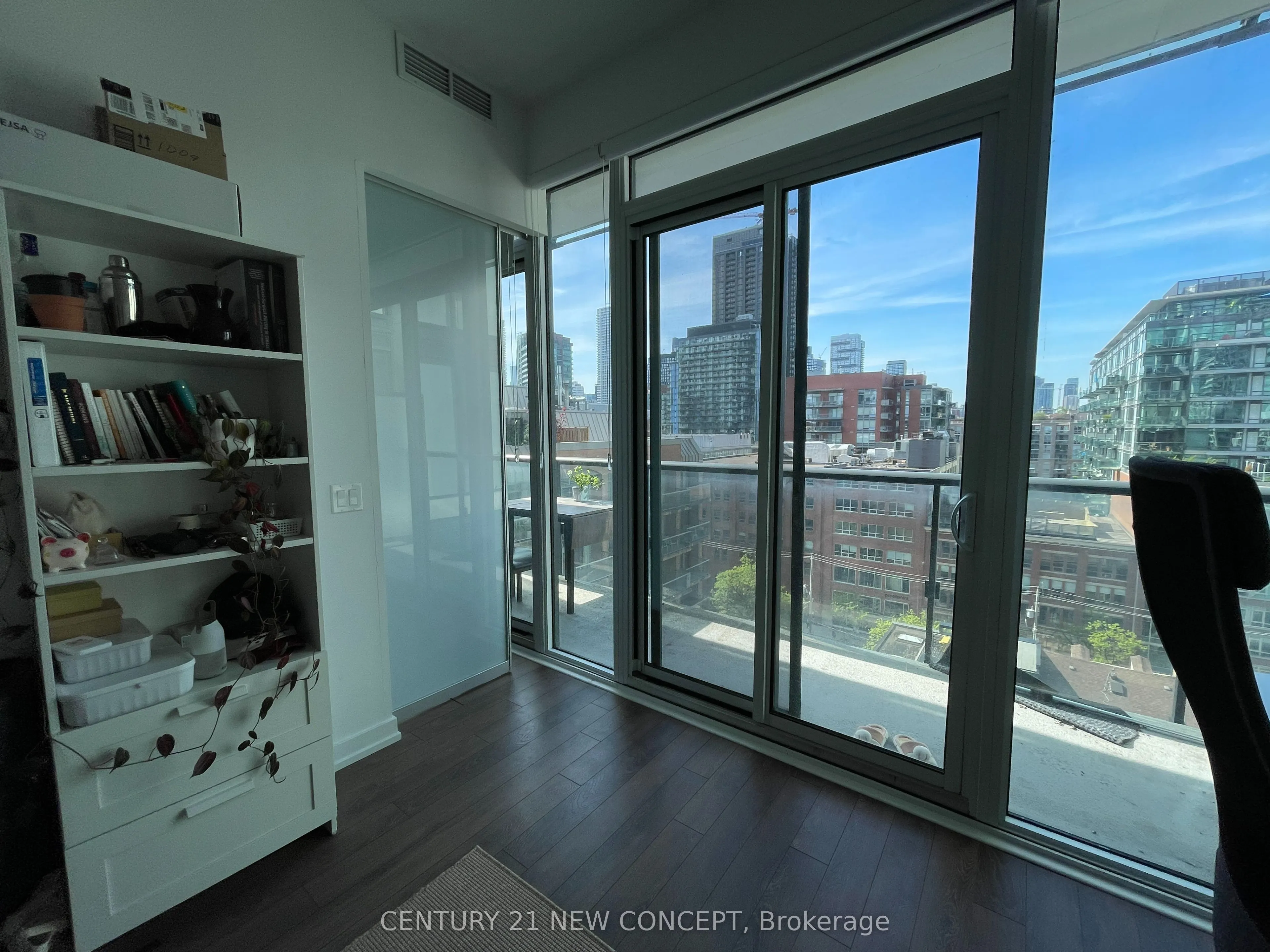 158 Front Street E #1009