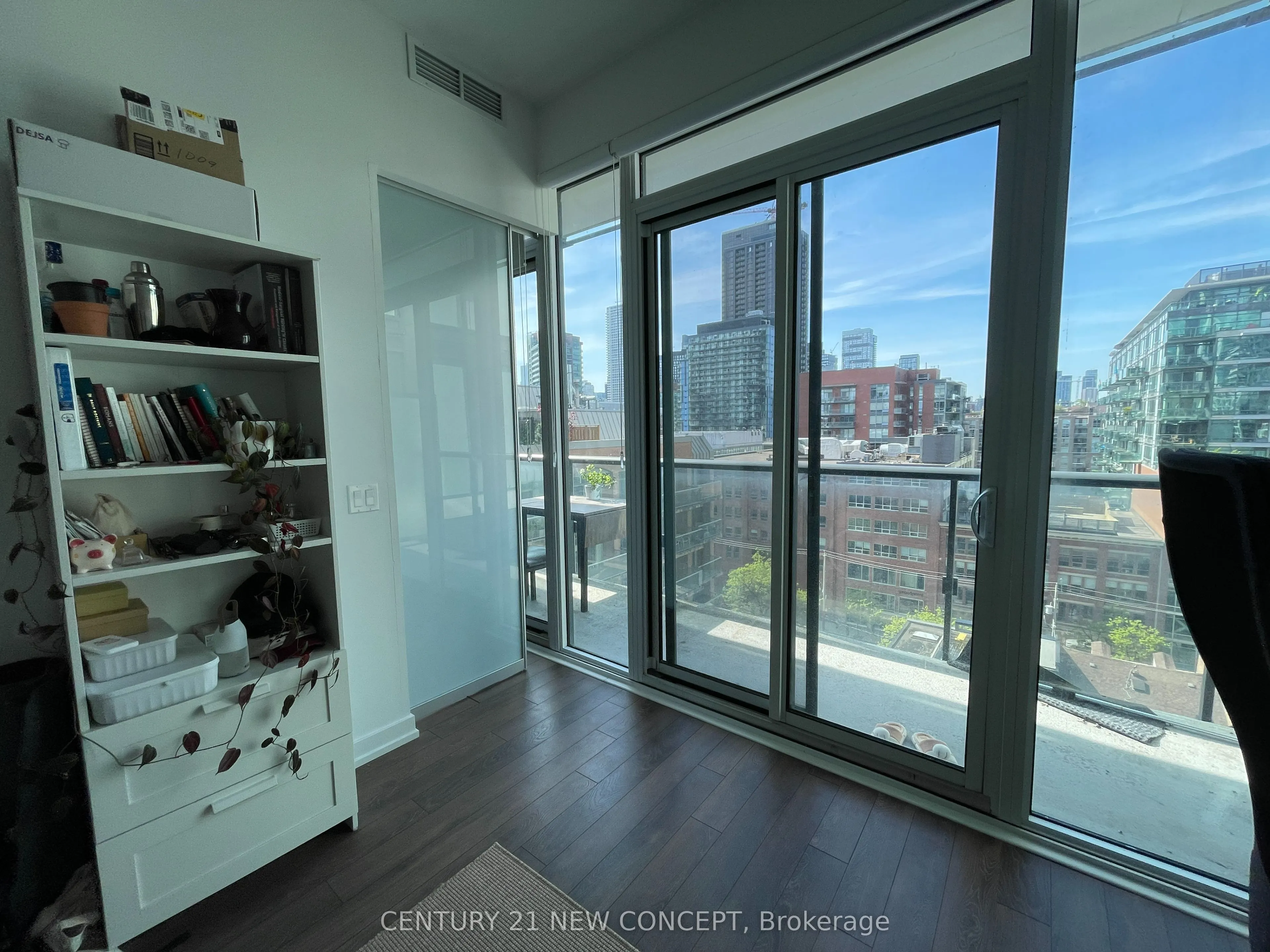 158 Front Street E #1009