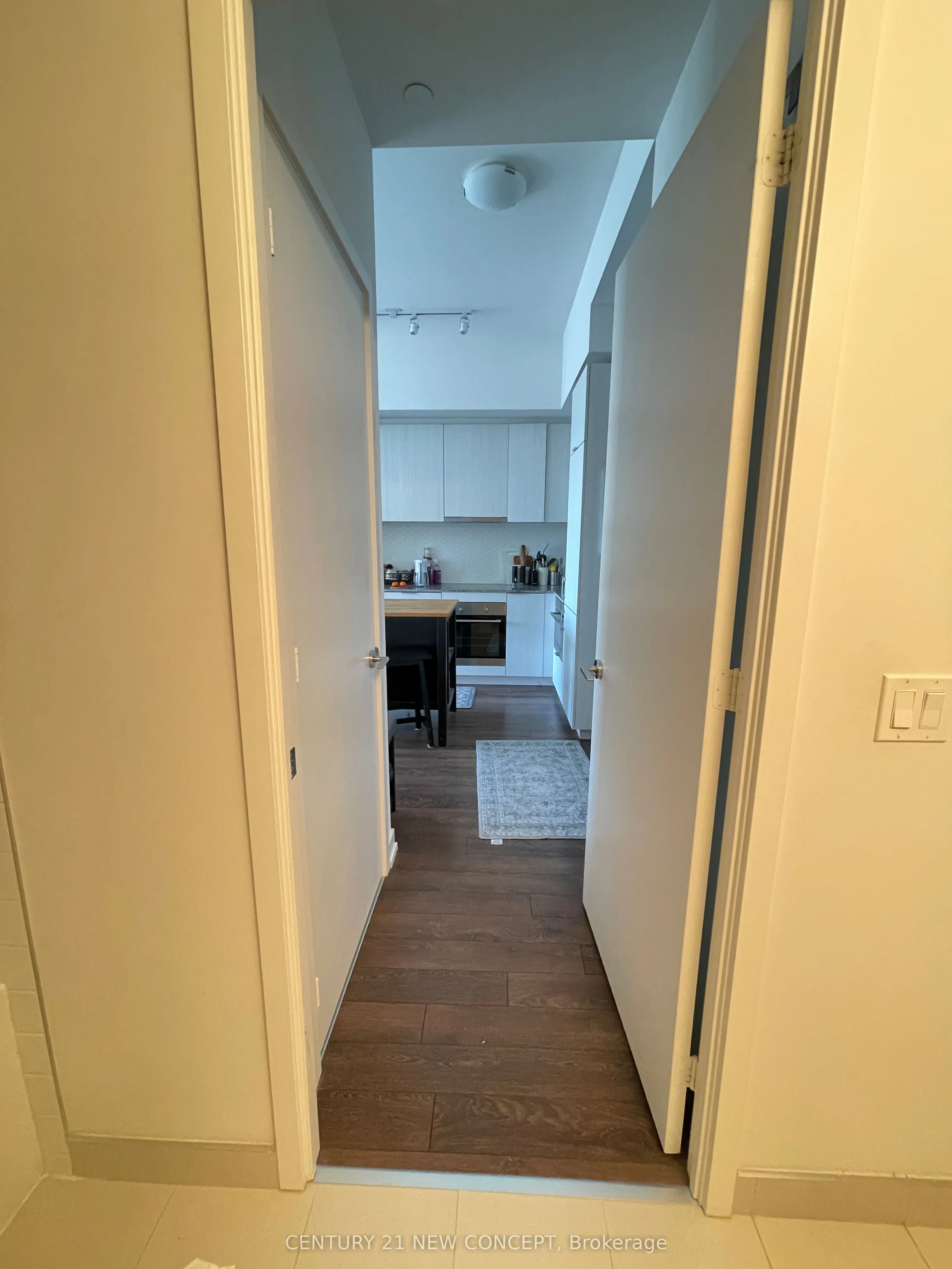 158 Front Street E #1009