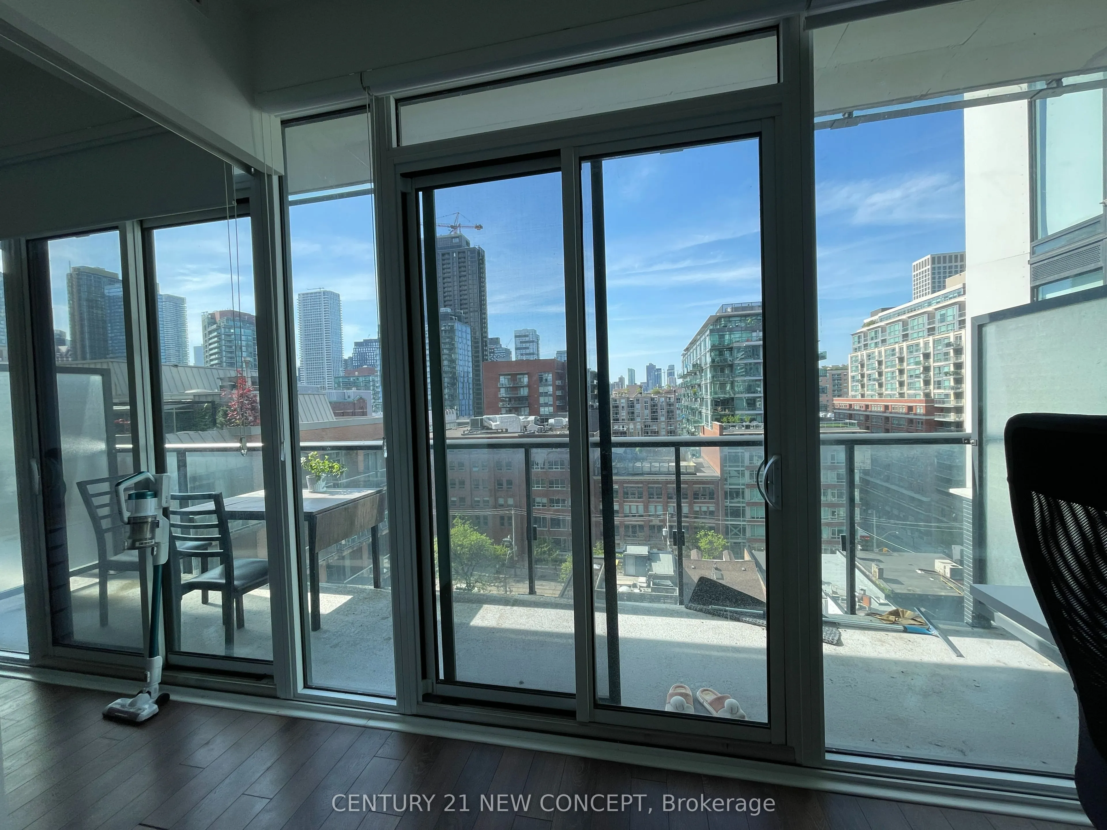 158 Front Street E #1009