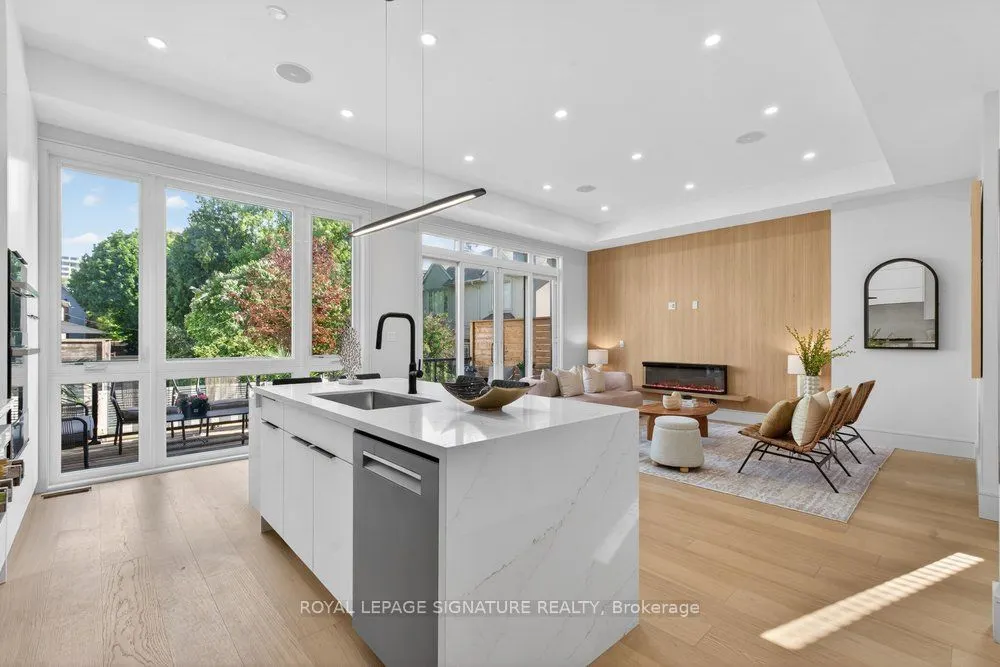 339 Broadway Avenue
