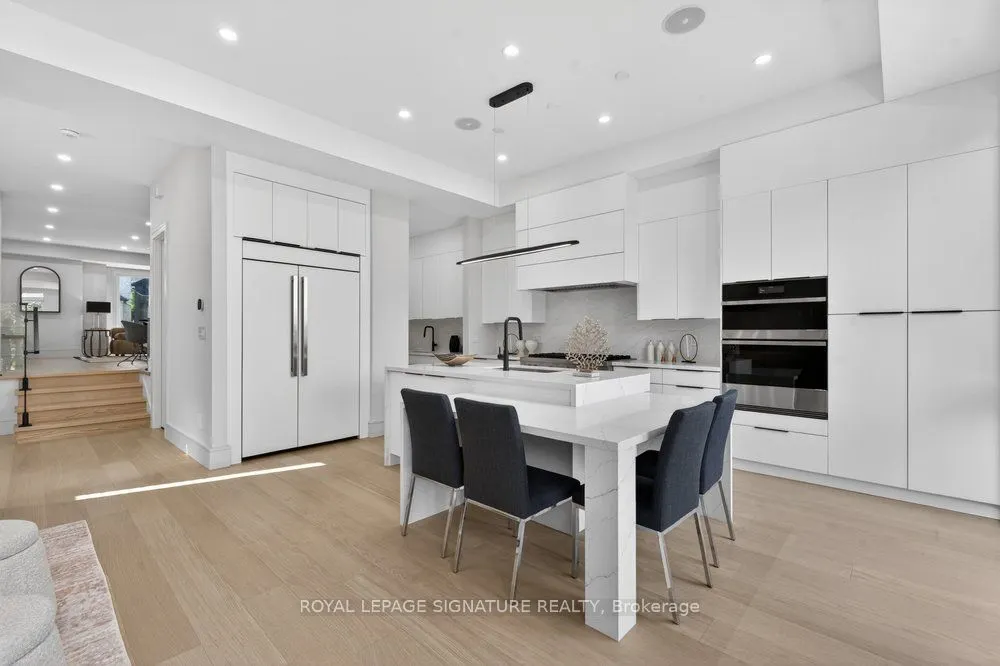 339 Broadway Avenue