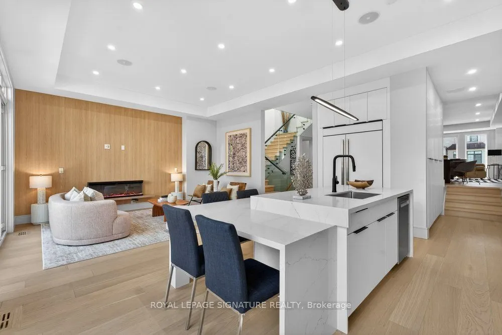 339 Broadway Avenue