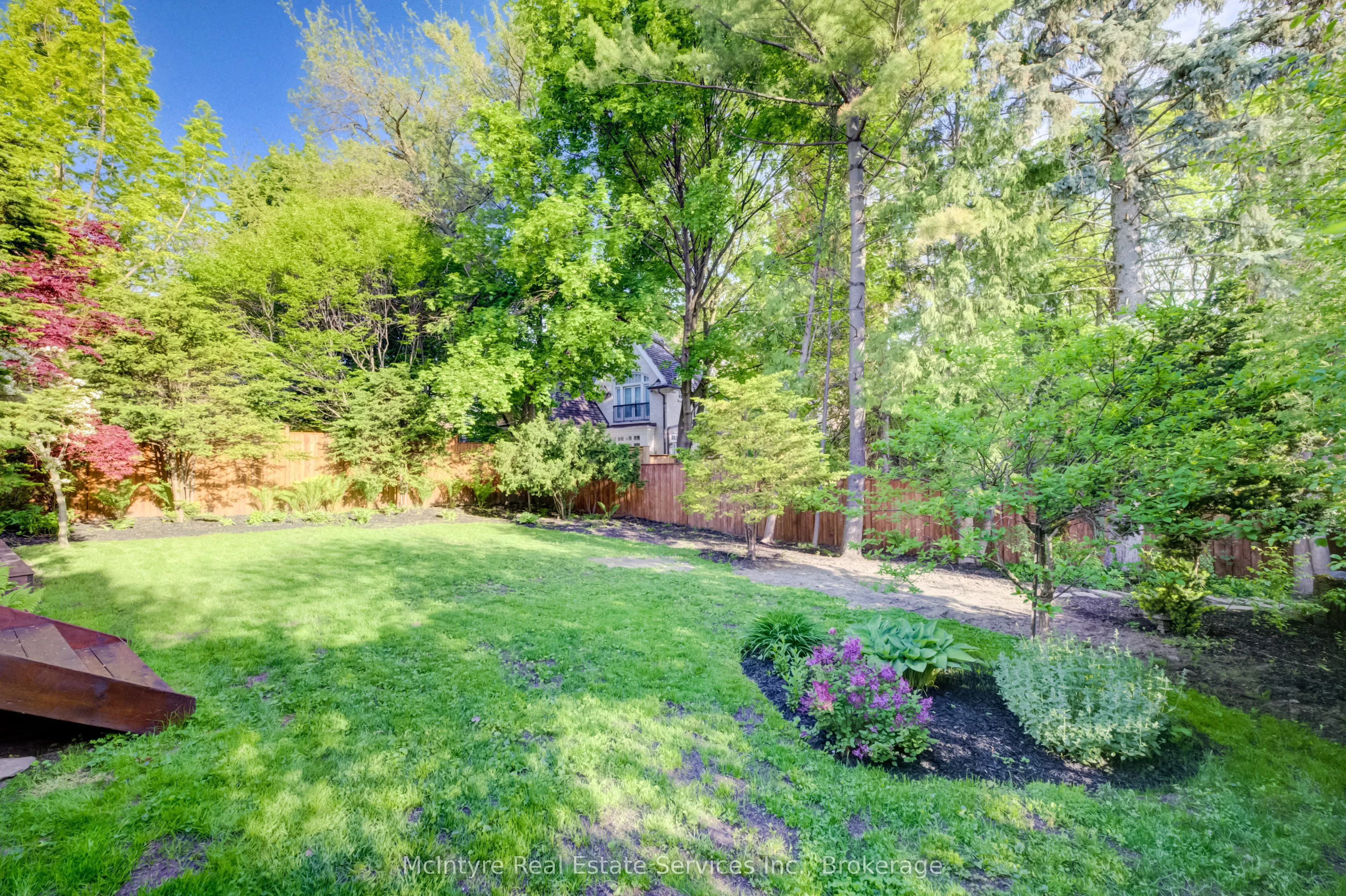 560 Blythwood Road