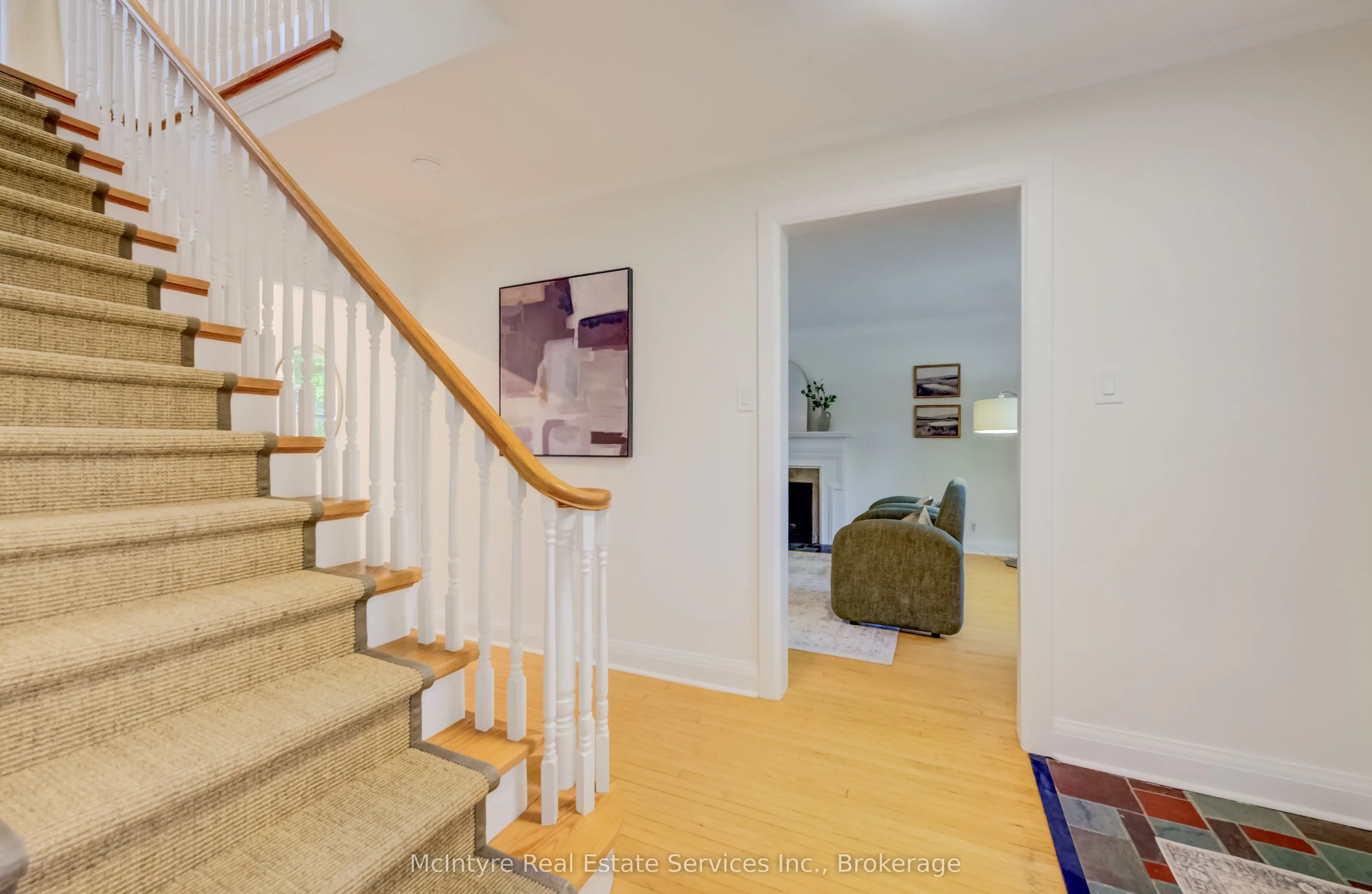 560 Blythwood Road