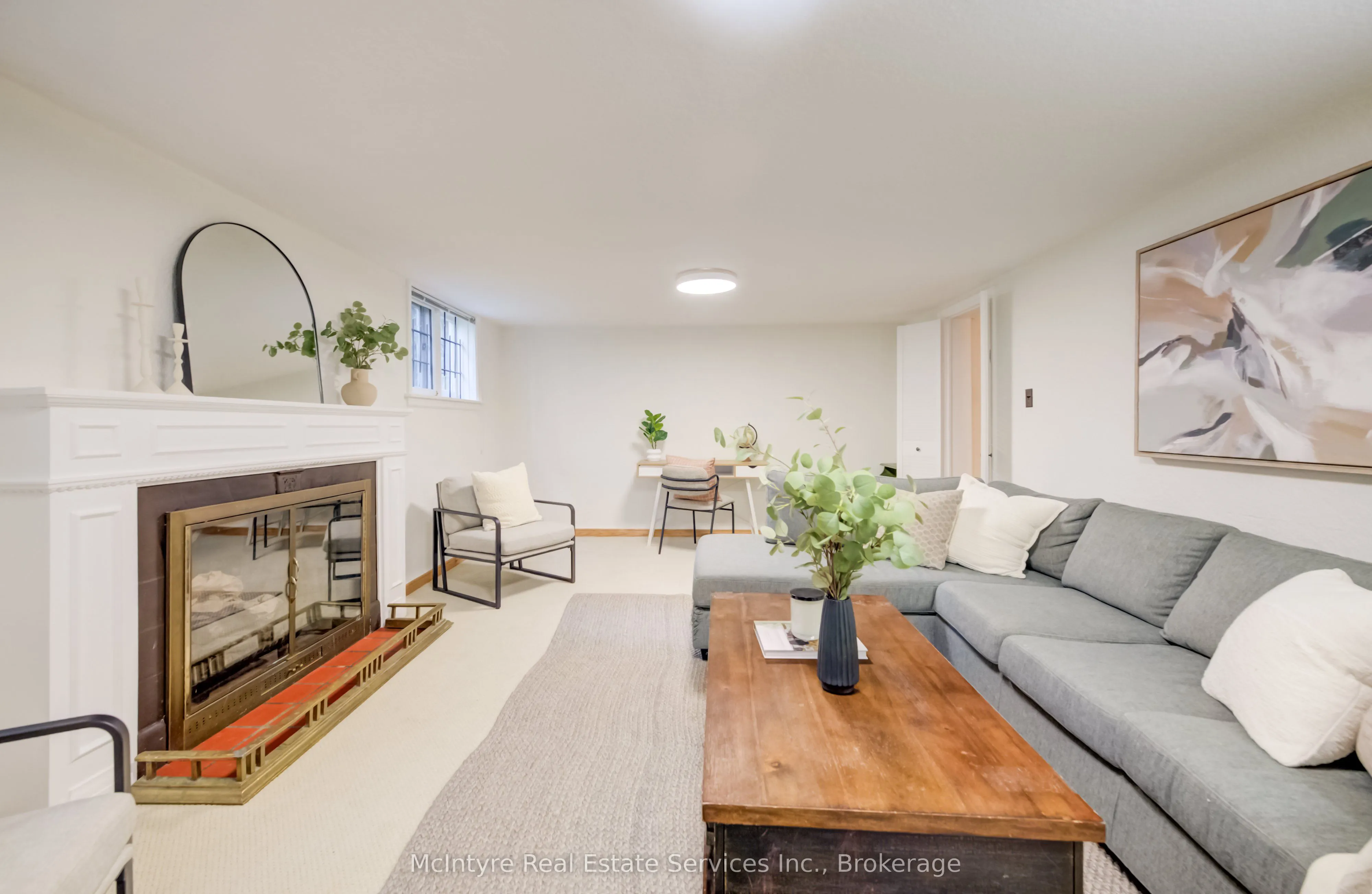 560 Blythwood Road