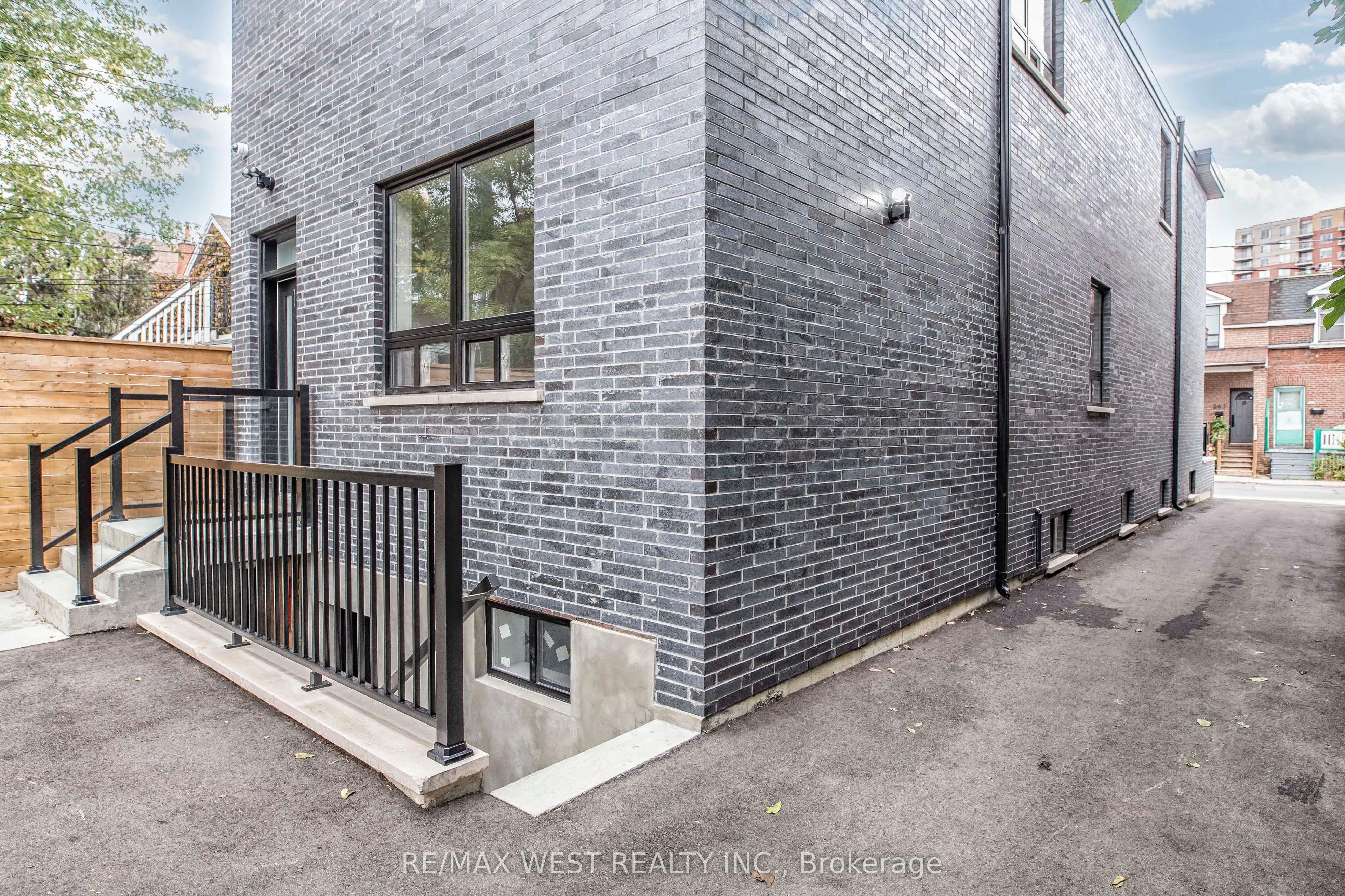 268 Sterling Road