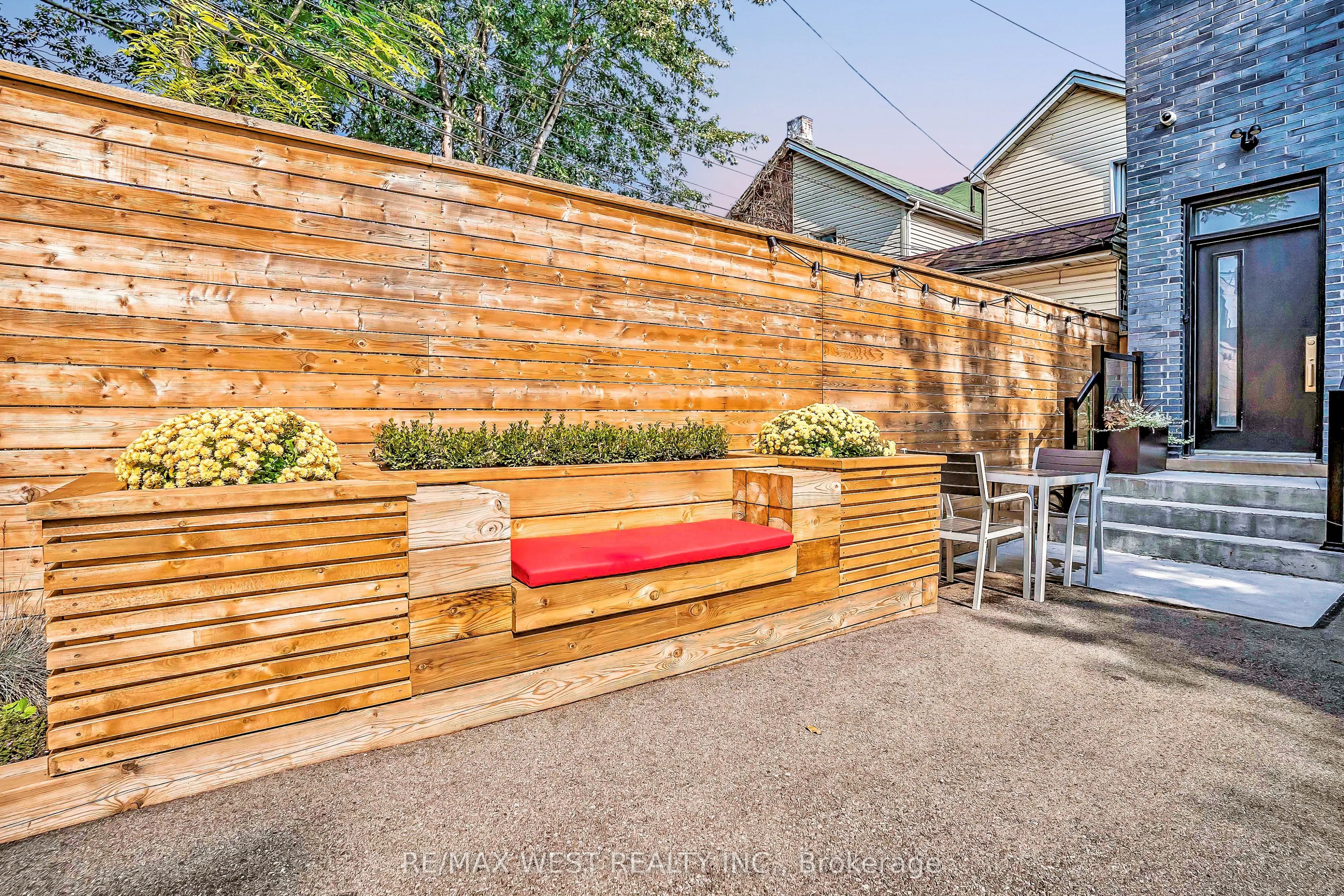 268 Sterling Road