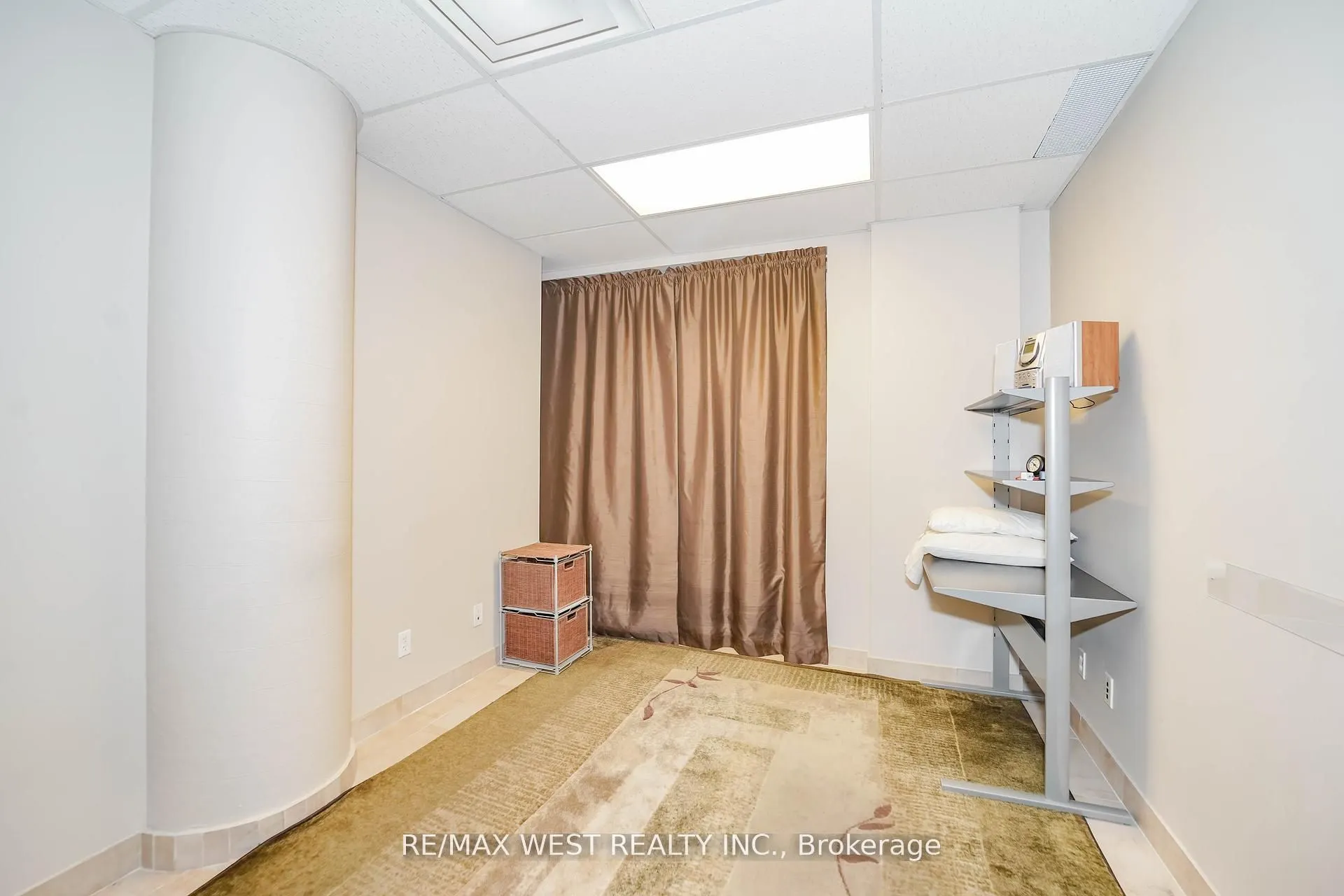 800 Sheppard Avenue W #C1 & C3