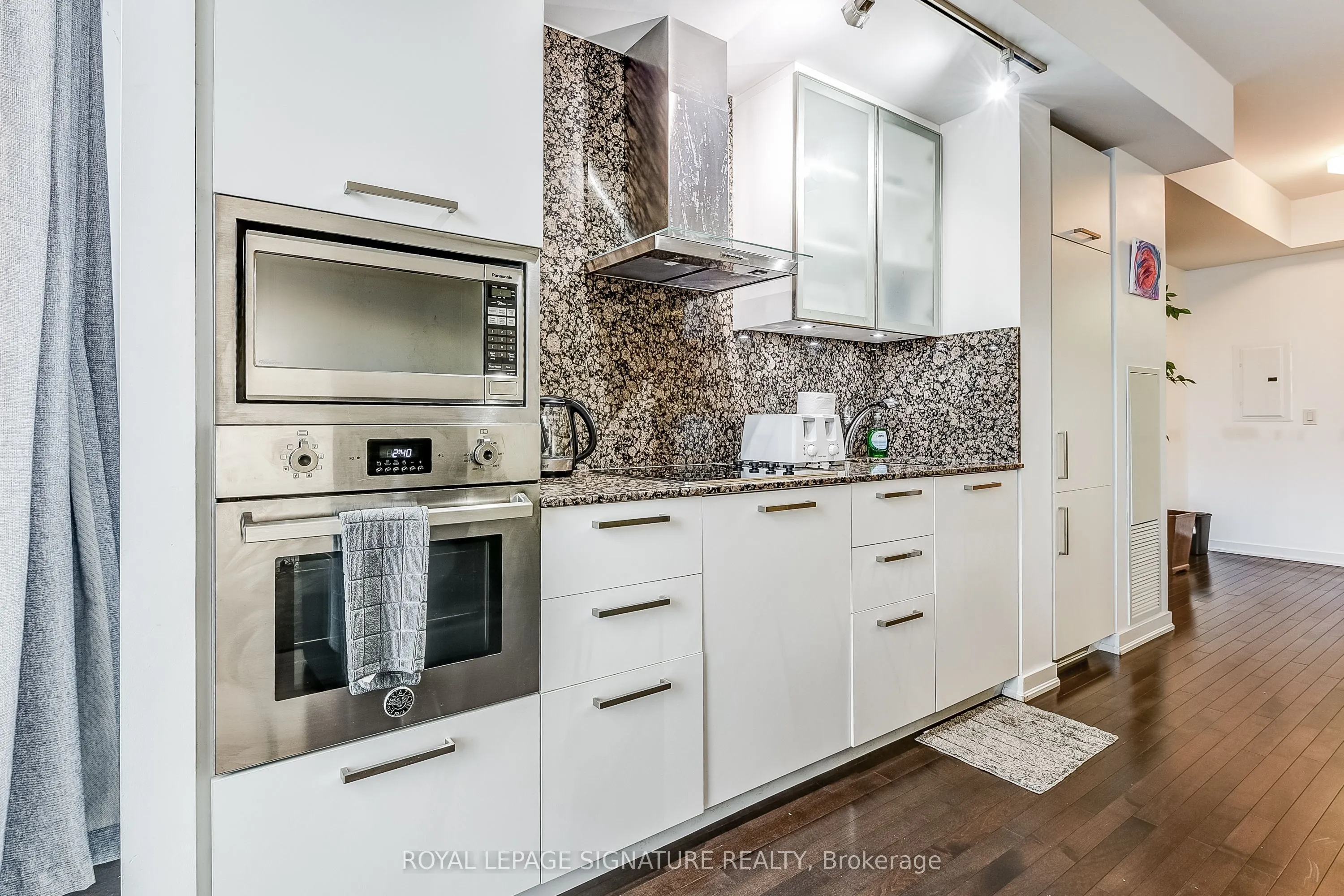 14 York Street #2804
