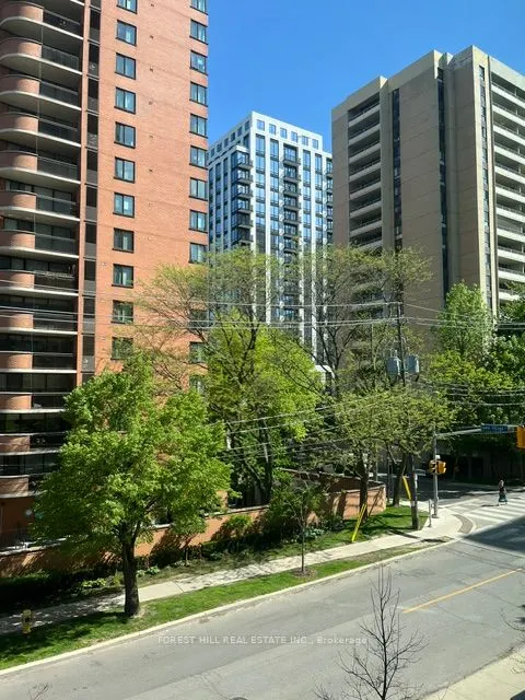320 Tweedsmuir Avenue #209