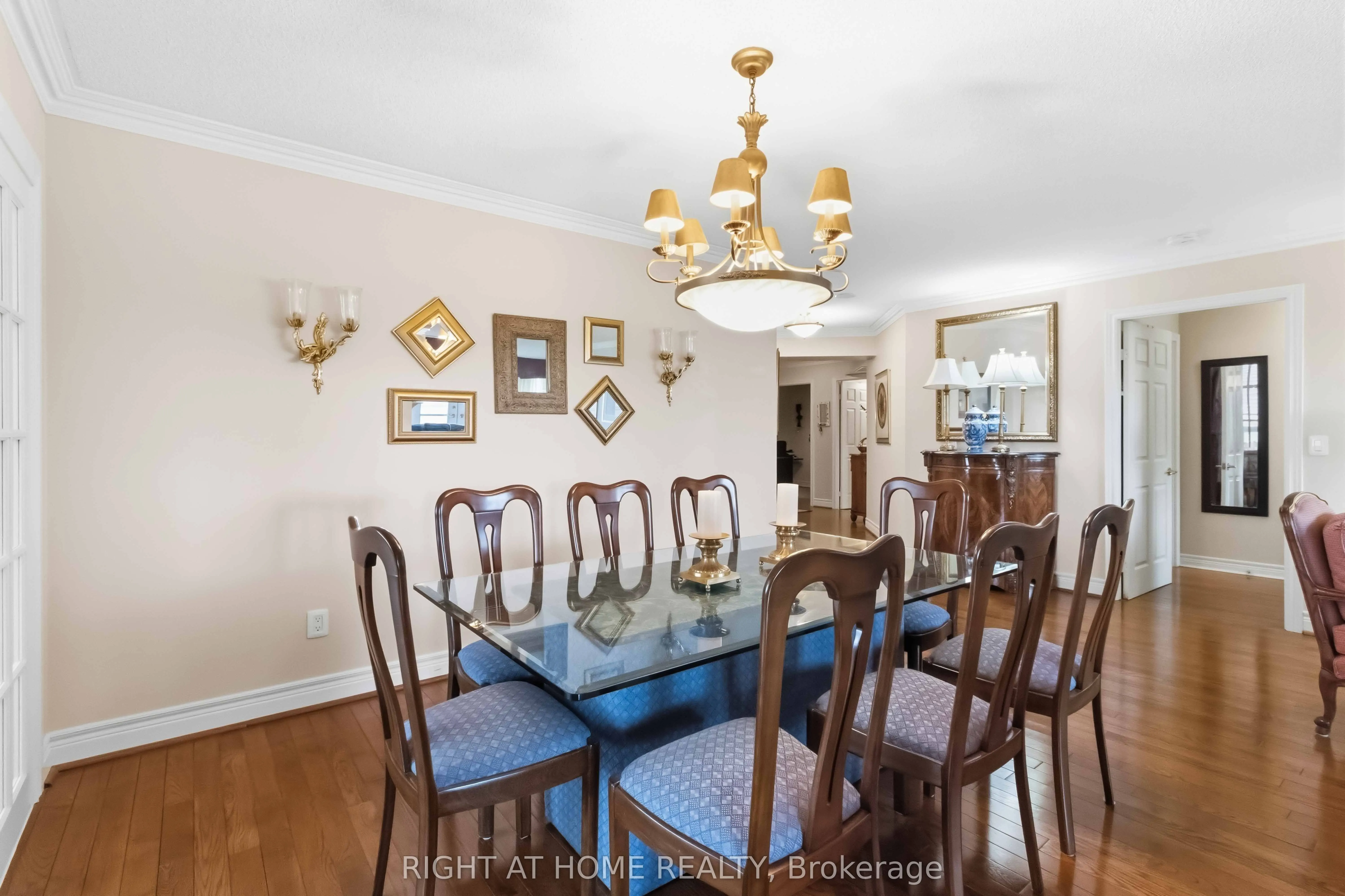 89 Skymark Drive #609