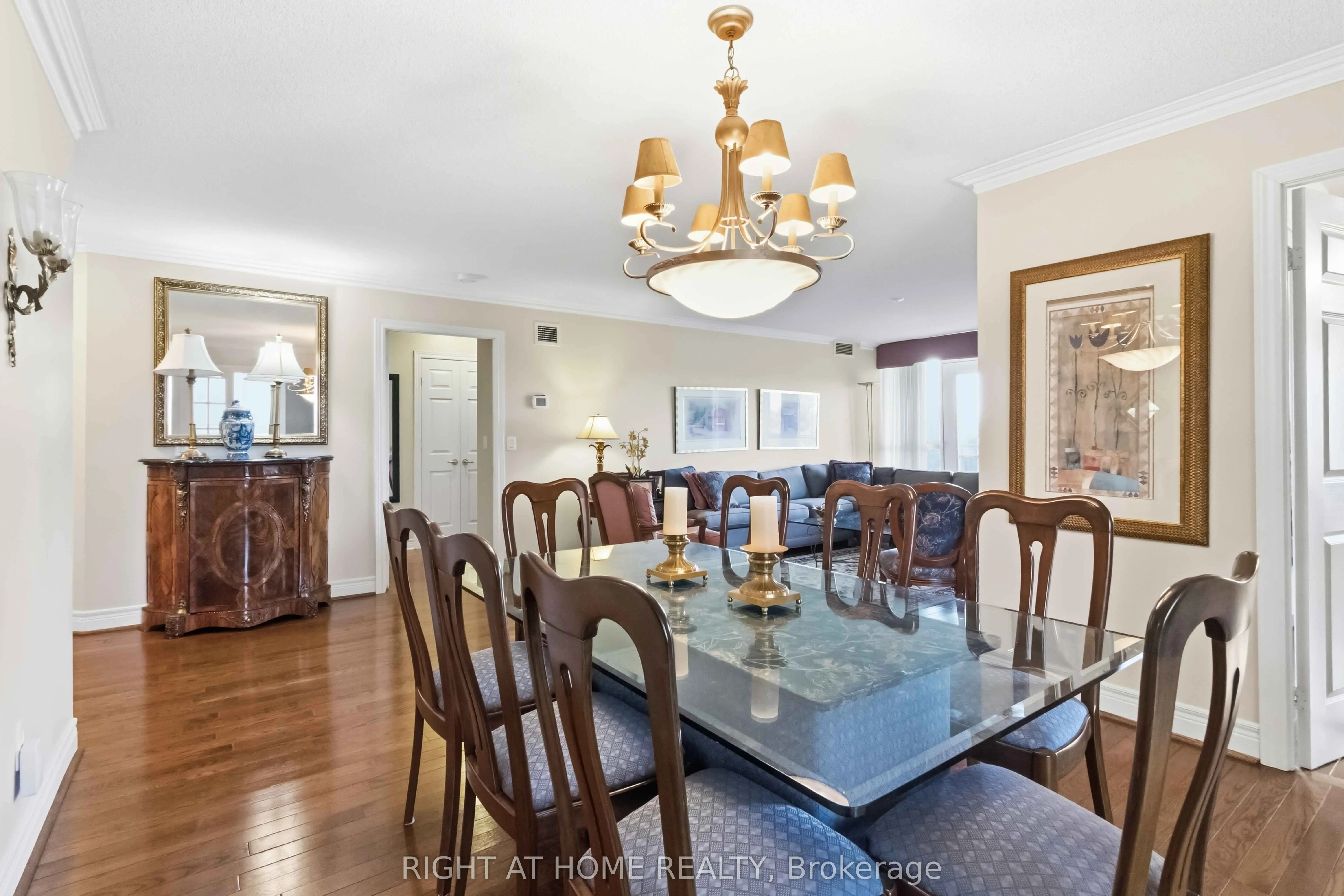 89 Skymark Drive #609