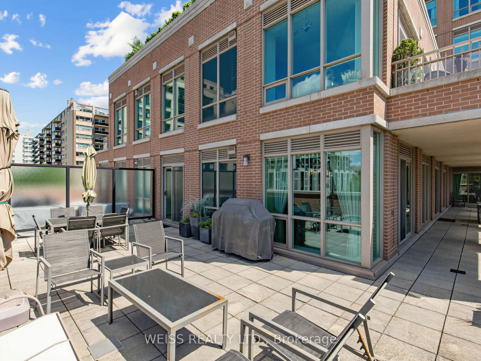 155 St Clair Avenue W #506