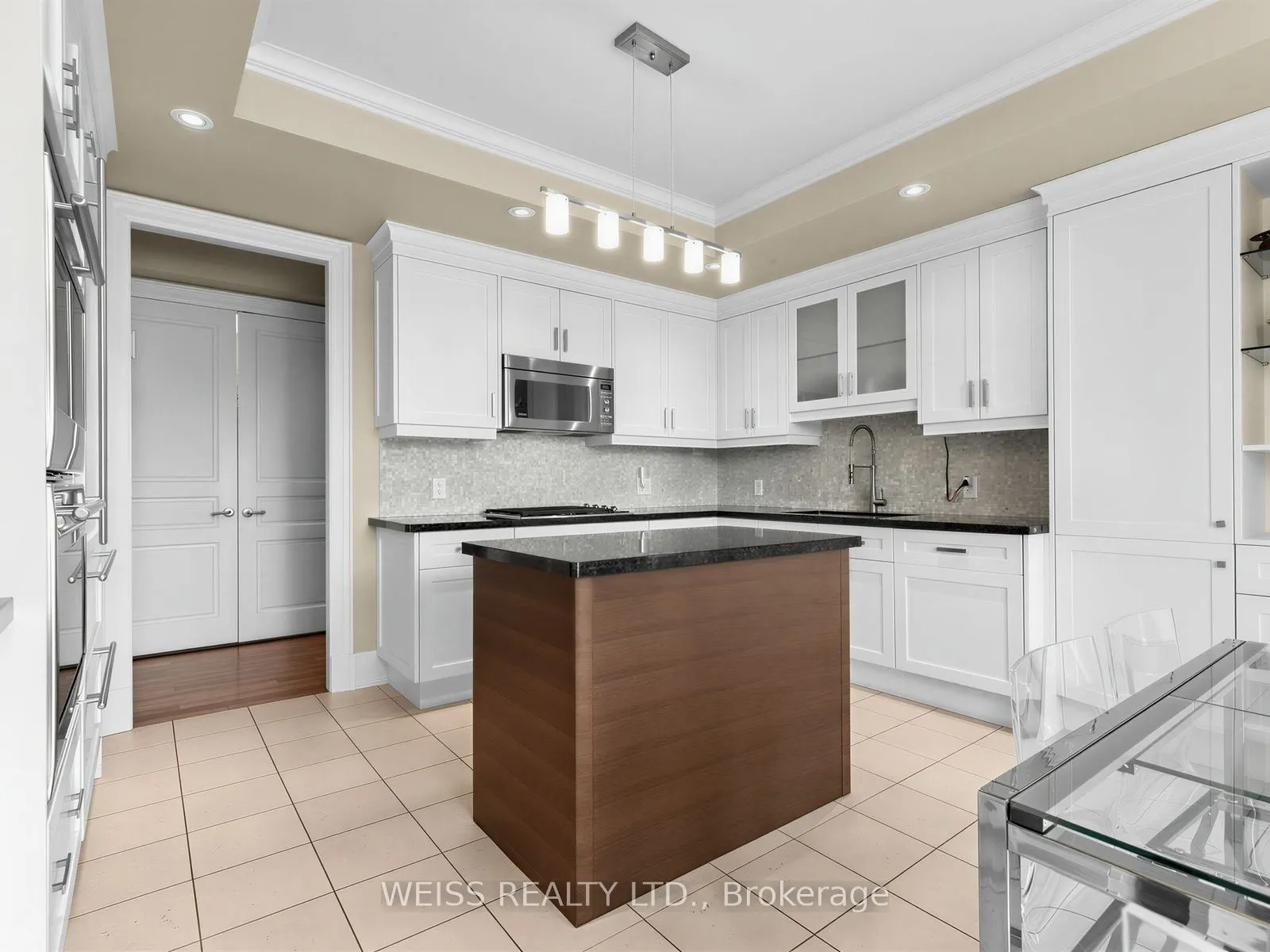 155 St Clair Avenue W #506