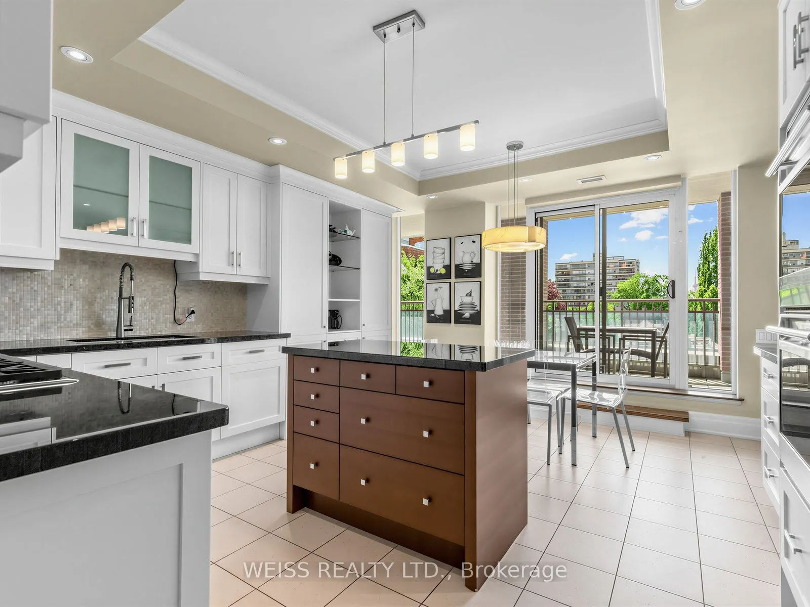 155 St Clair Avenue W #506
