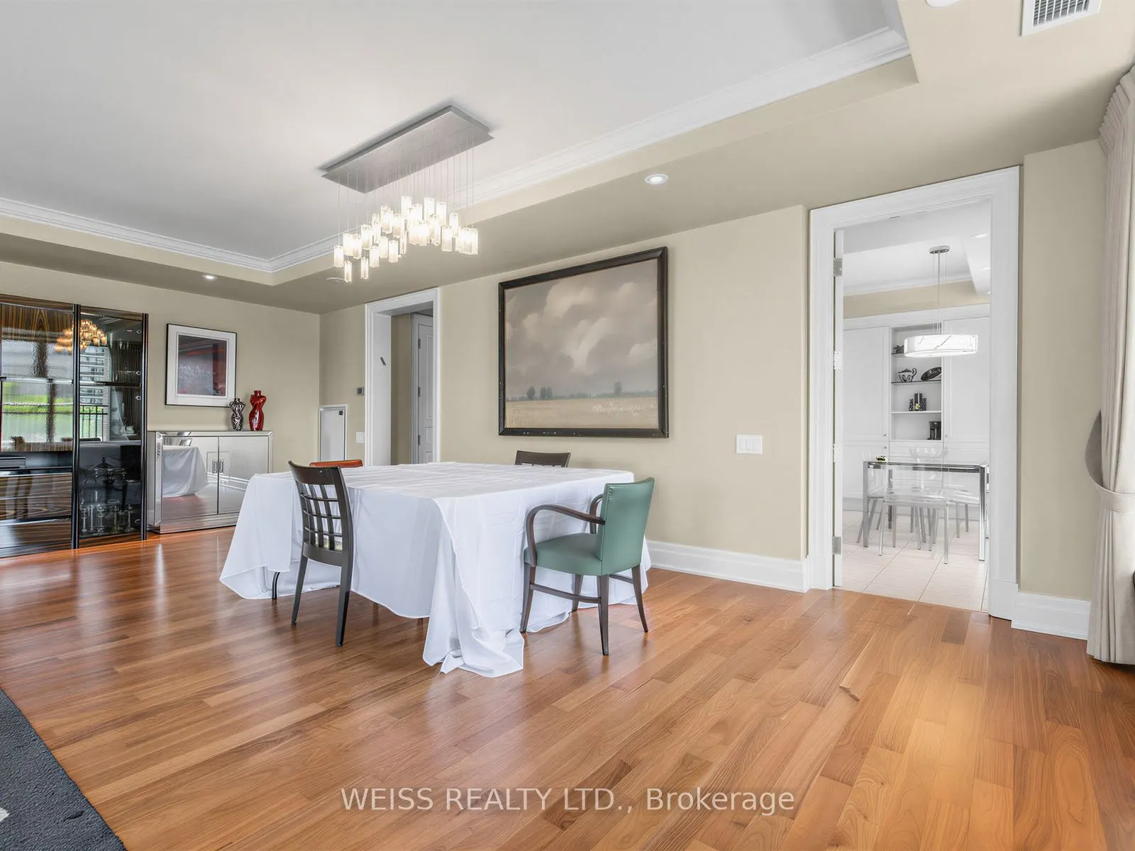 155 St Clair Avenue W #506