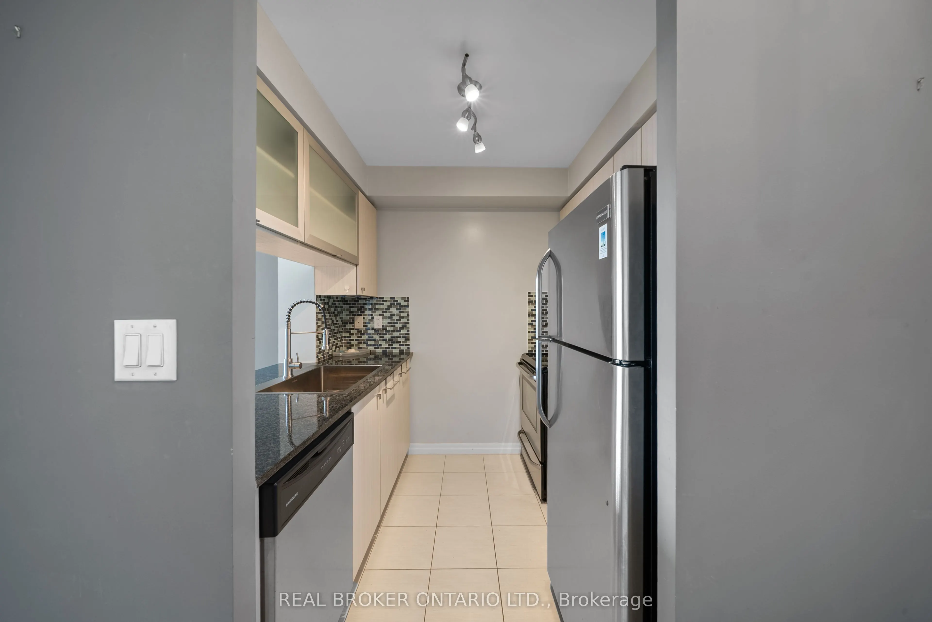 2015 Sheppard Avenue E #3010