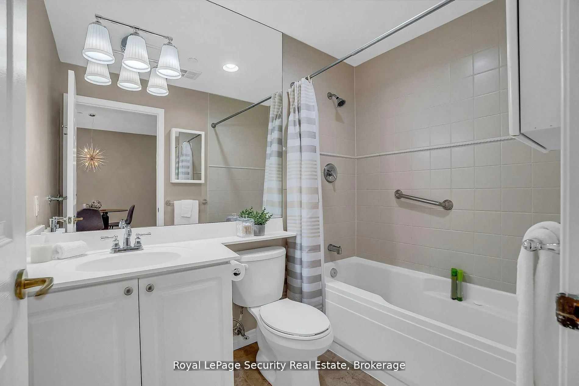 980 Yonge Street #403