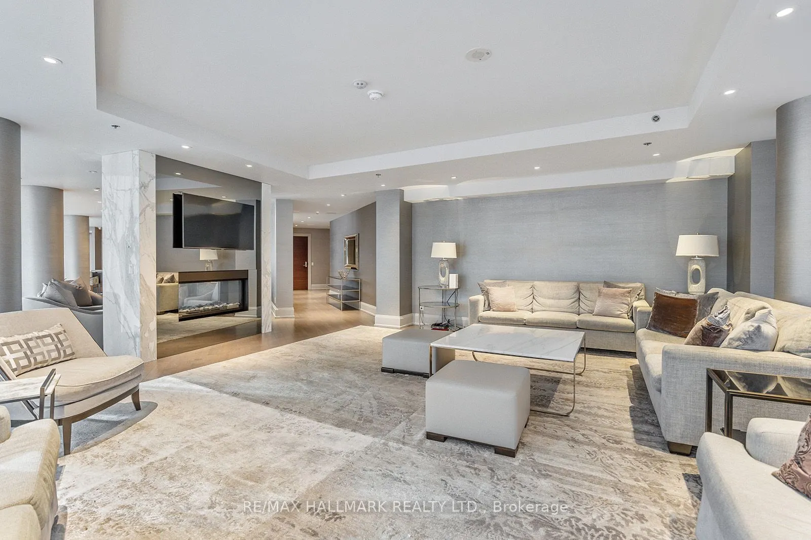 88 Davenport Road #308