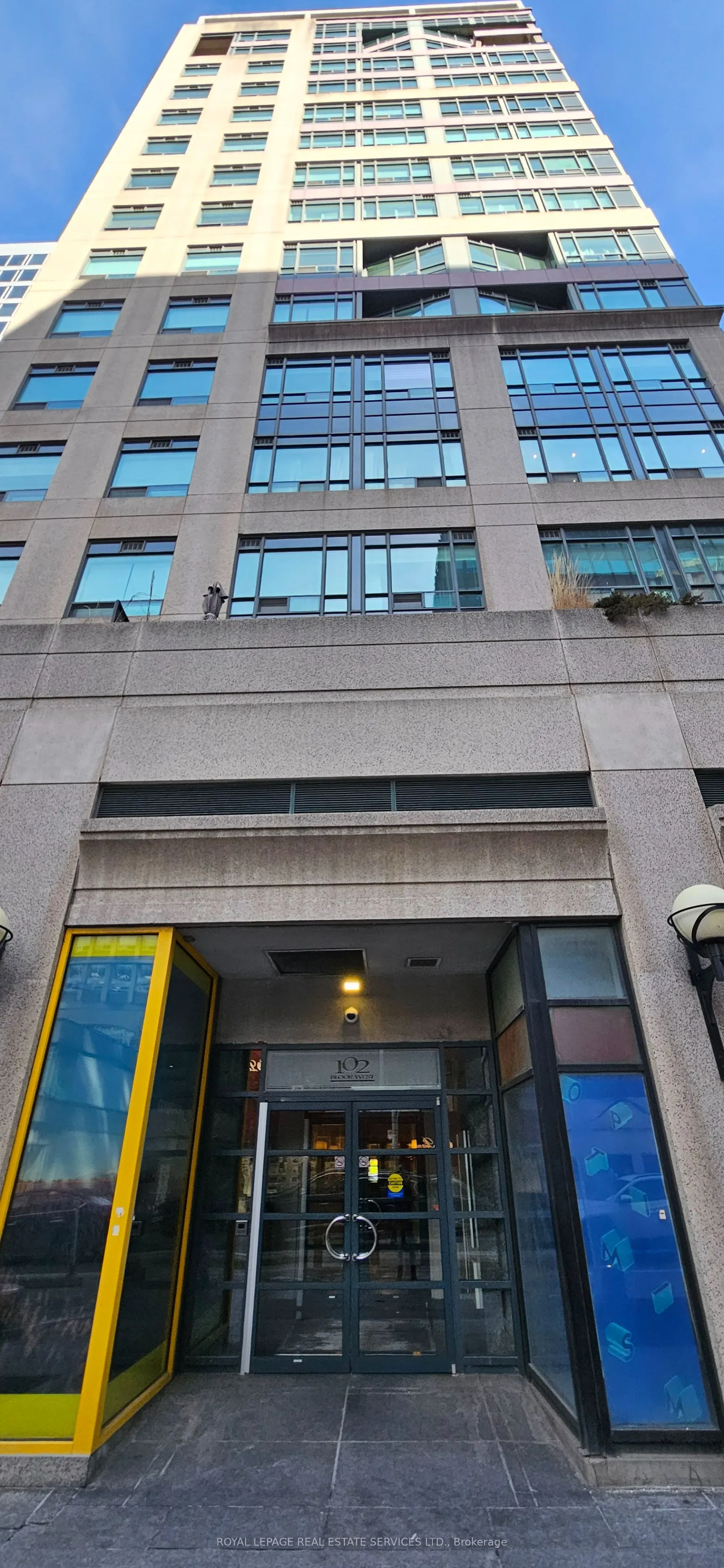 102 Bloor Street W #306