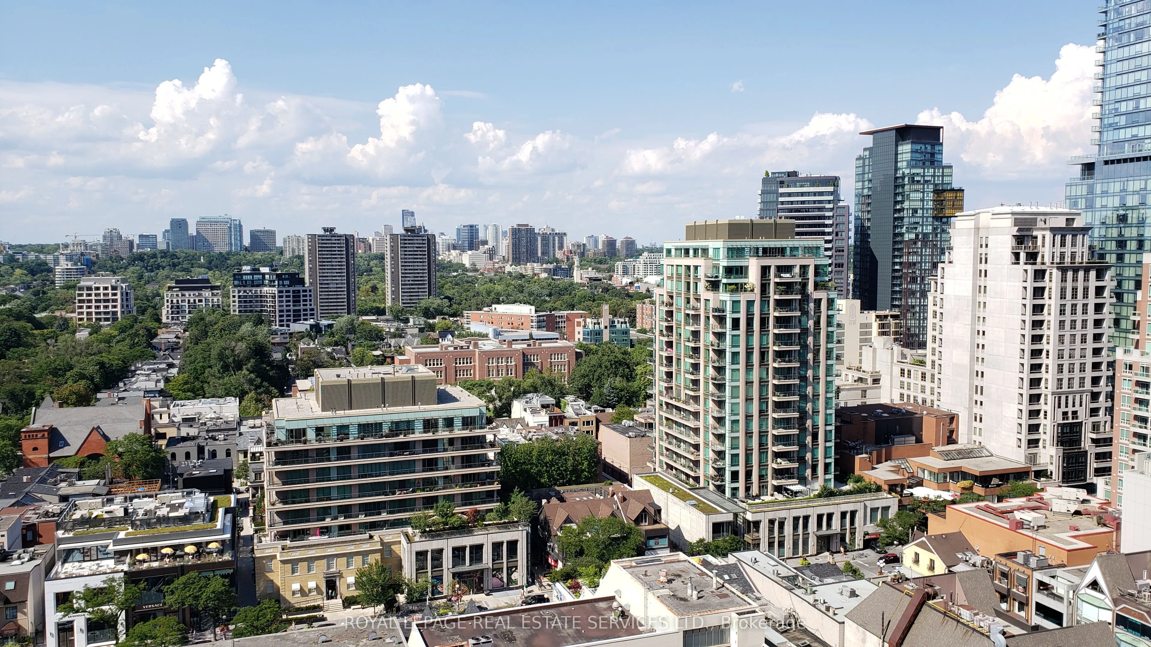 102 Bloor Street W #306