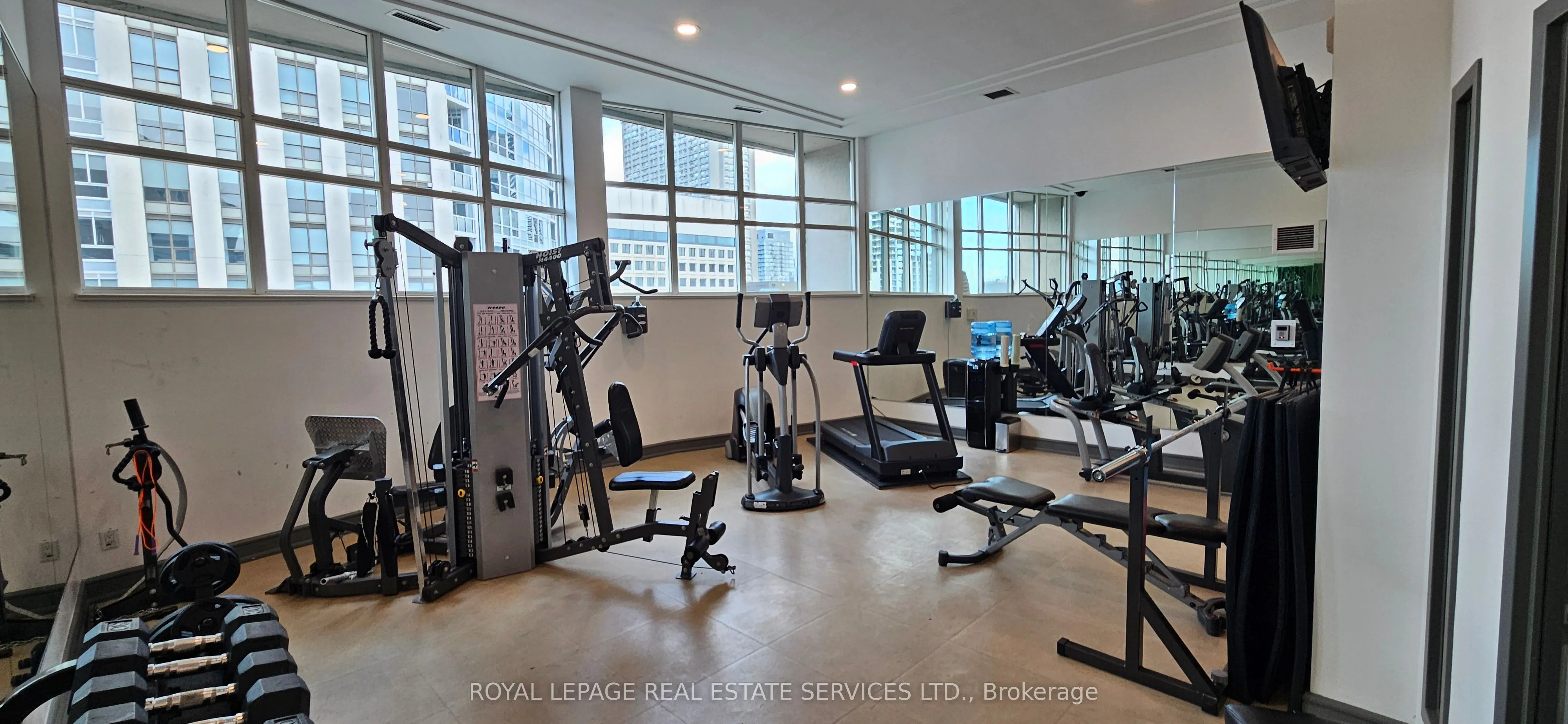 102 Bloor Street W #306