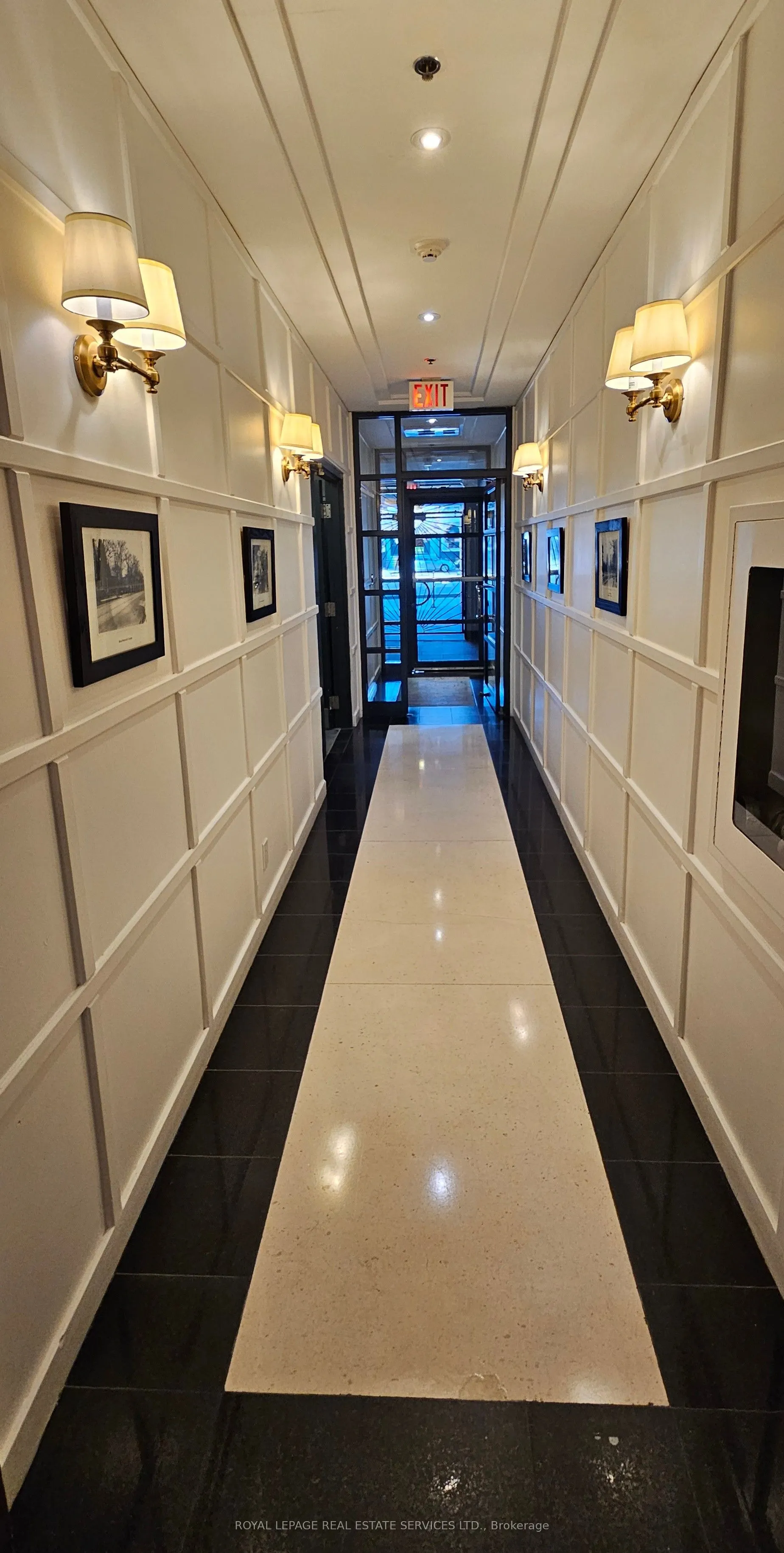 102 Bloor Street W #306